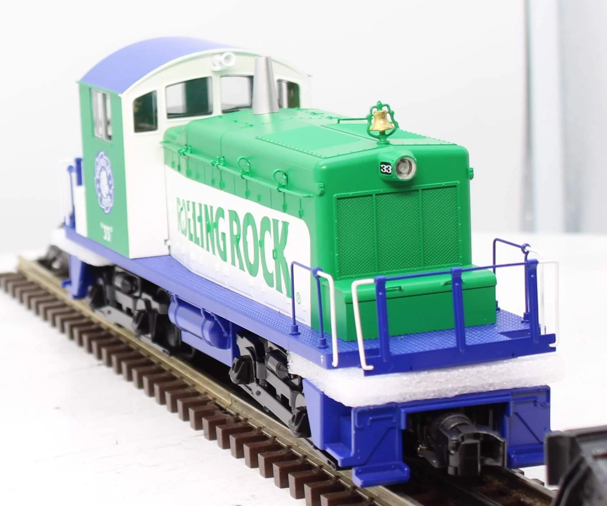 MTH Railking 30-2919-1 Rolling Rock SW-1 Switcher Diesel Engine with Proto-Sound 2.0 O SCALE NEW limited - Image 6