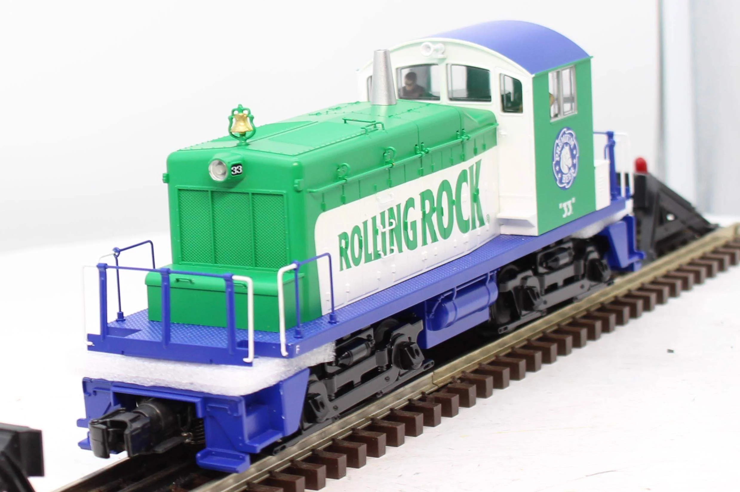 MTH Railking 30-2919-1 Rolling Rock SW-1 Switcher Diesel Engine with Proto-Sound 2.0 O SCALE NEW limited - Image 7