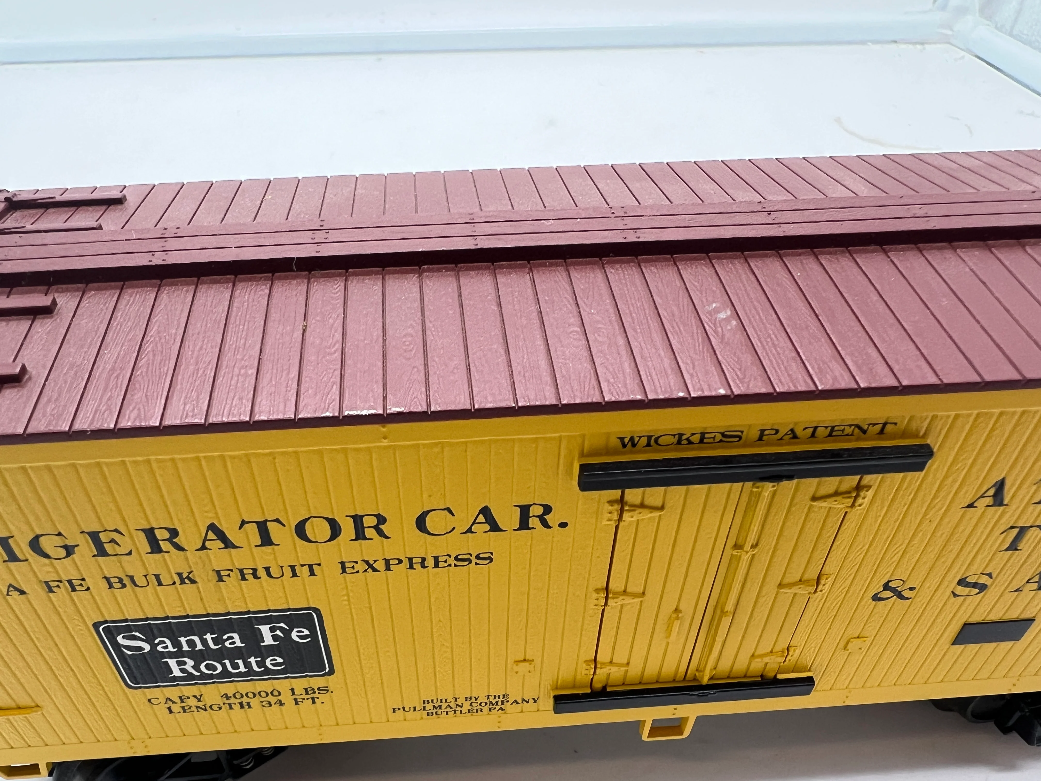 MTH Railking 30-4157A ATSF 19th Century Reefer O SCALE Used Excellent - Image 5