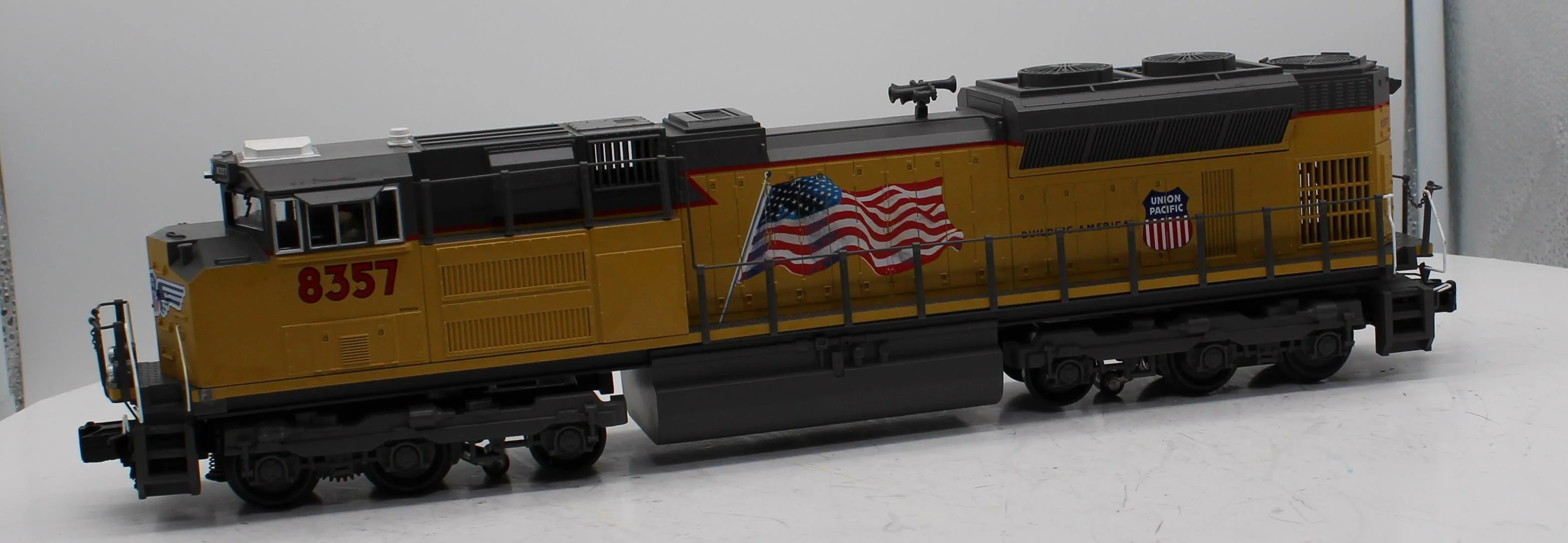MTH Railking 30-4225-1E Union Pacific SD70ACe Diesel Locomotive With Proto-Sound 3.0 O SCALE Like New - Image 2