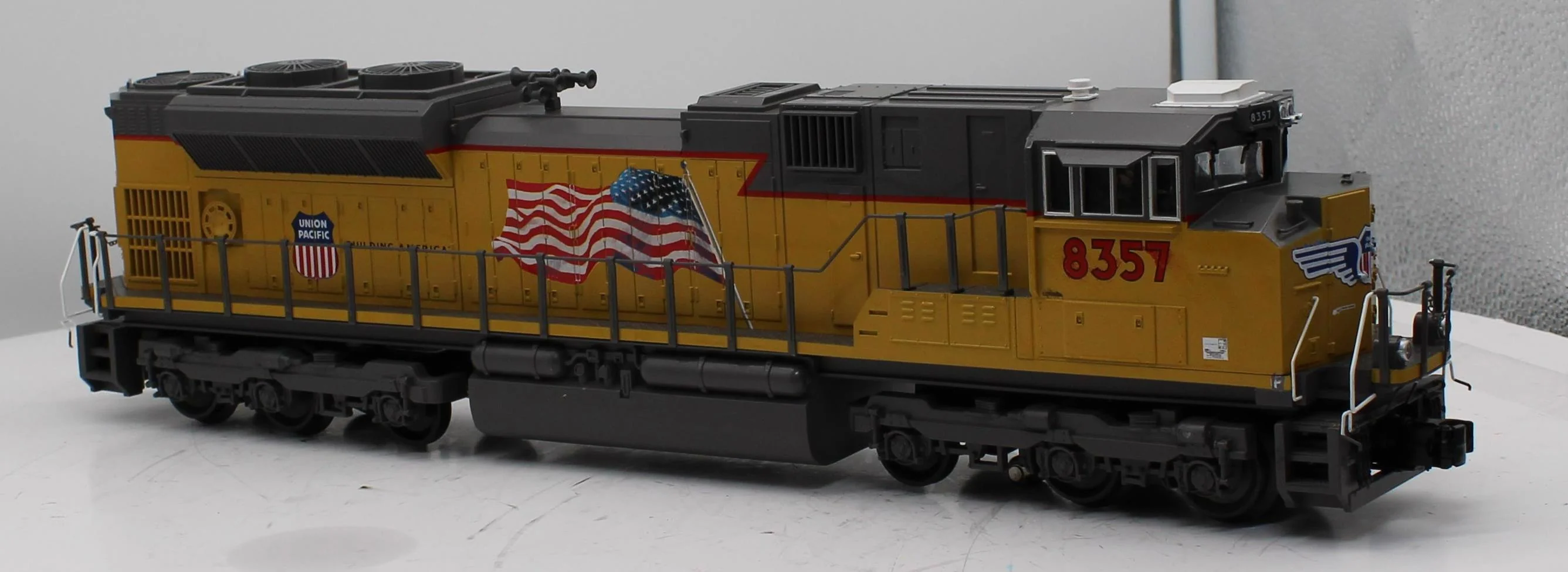 MTH Railking 30-4225-1E Union Pacific SD70ACe Diesel Locomotive With Proto-Sound 3.0 O SCALE Like New - Image 4