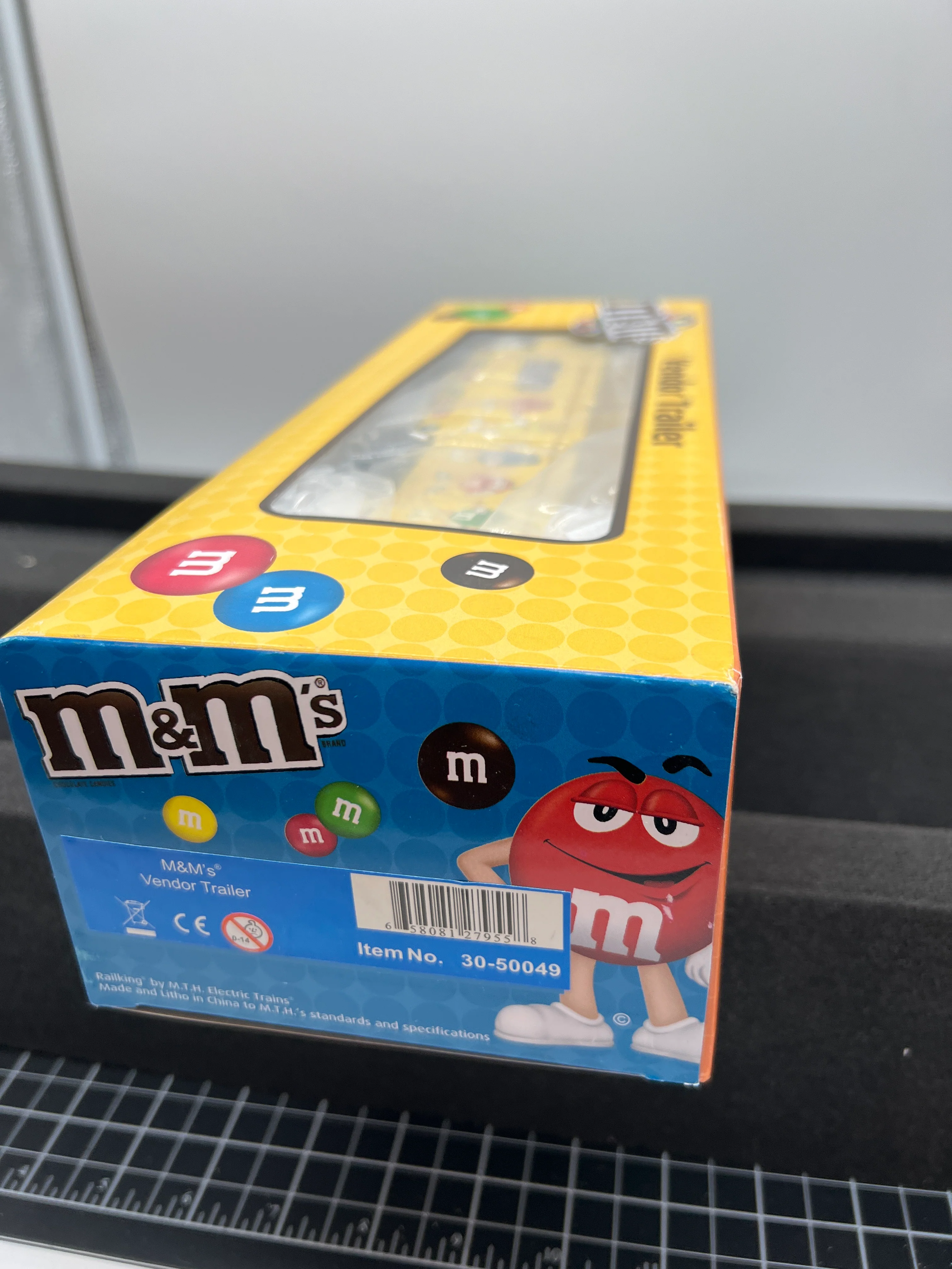 MTH Railking 30-50049 MARS - M&Ms Vendor Trailer #M&Ms. O SCALE NEW - Image 2
