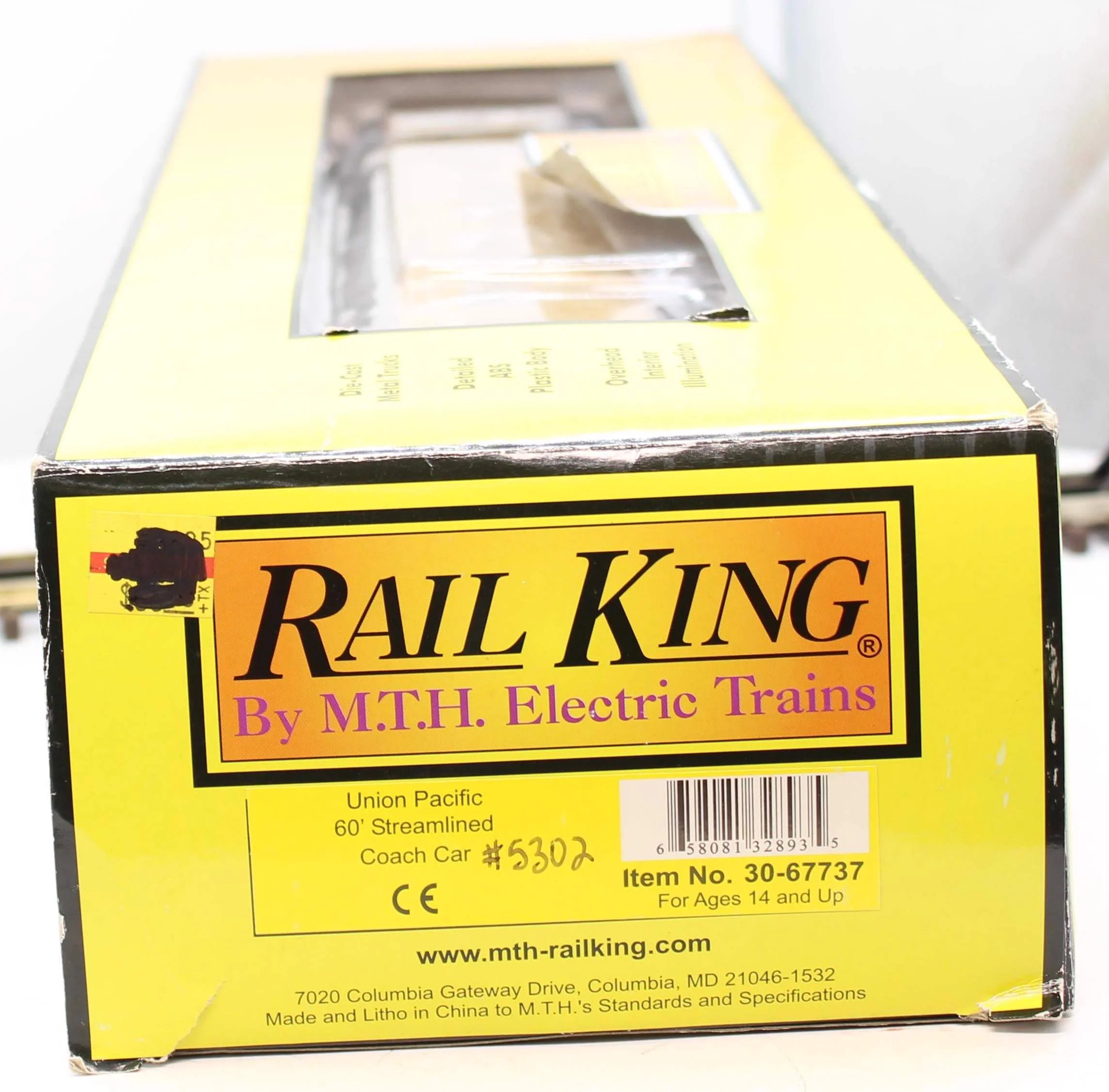 MTH Railking 30-67737 Union Pacific UP 60' Streamlined Coach Car O SCALE Like New Damaged Box - Image 5