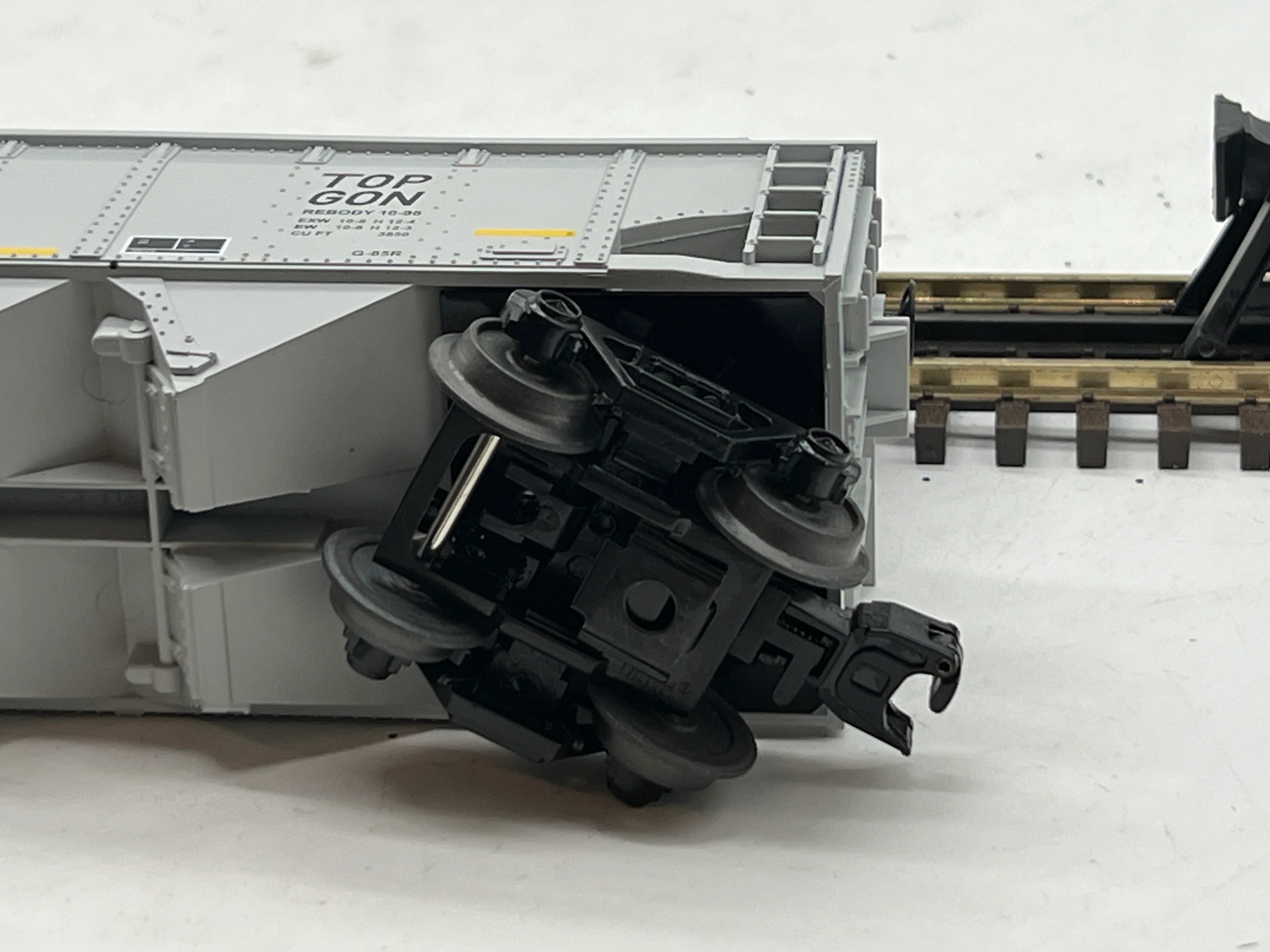 MTH Railking 30-7065C Norfolk Southern RailKing 4-Bay Hopper Car Road #26648 O SCALE Used Excellent - Image 2