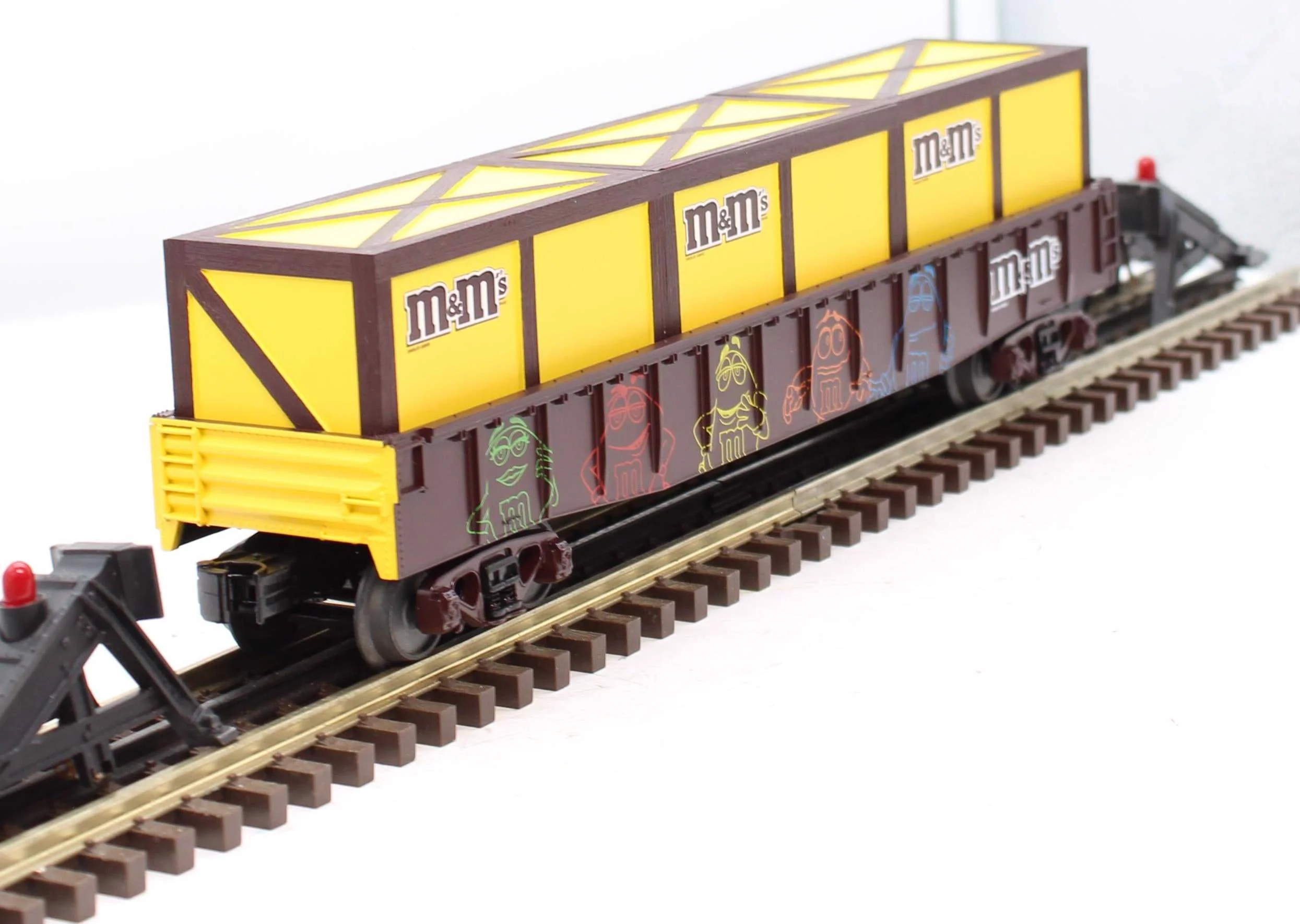 MTH Railking 30-72050 MARS - M&Ms Gondola Car w/Crates O SCALE Like New - Image 2