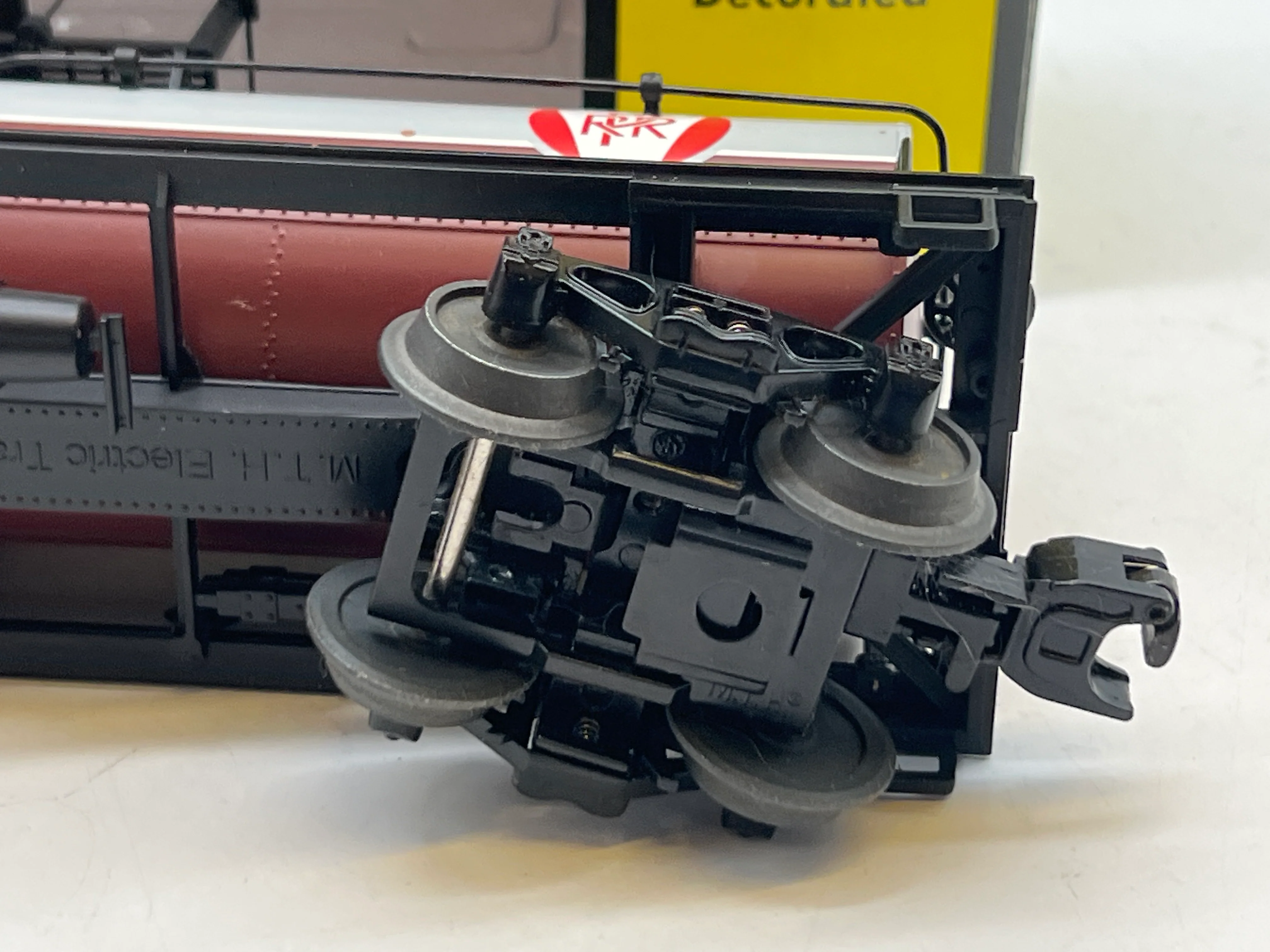 MTH Railking 30-73189 Pennsylvania PRR Fuel service Tank Car O SCALE Used Excellent - Image 4