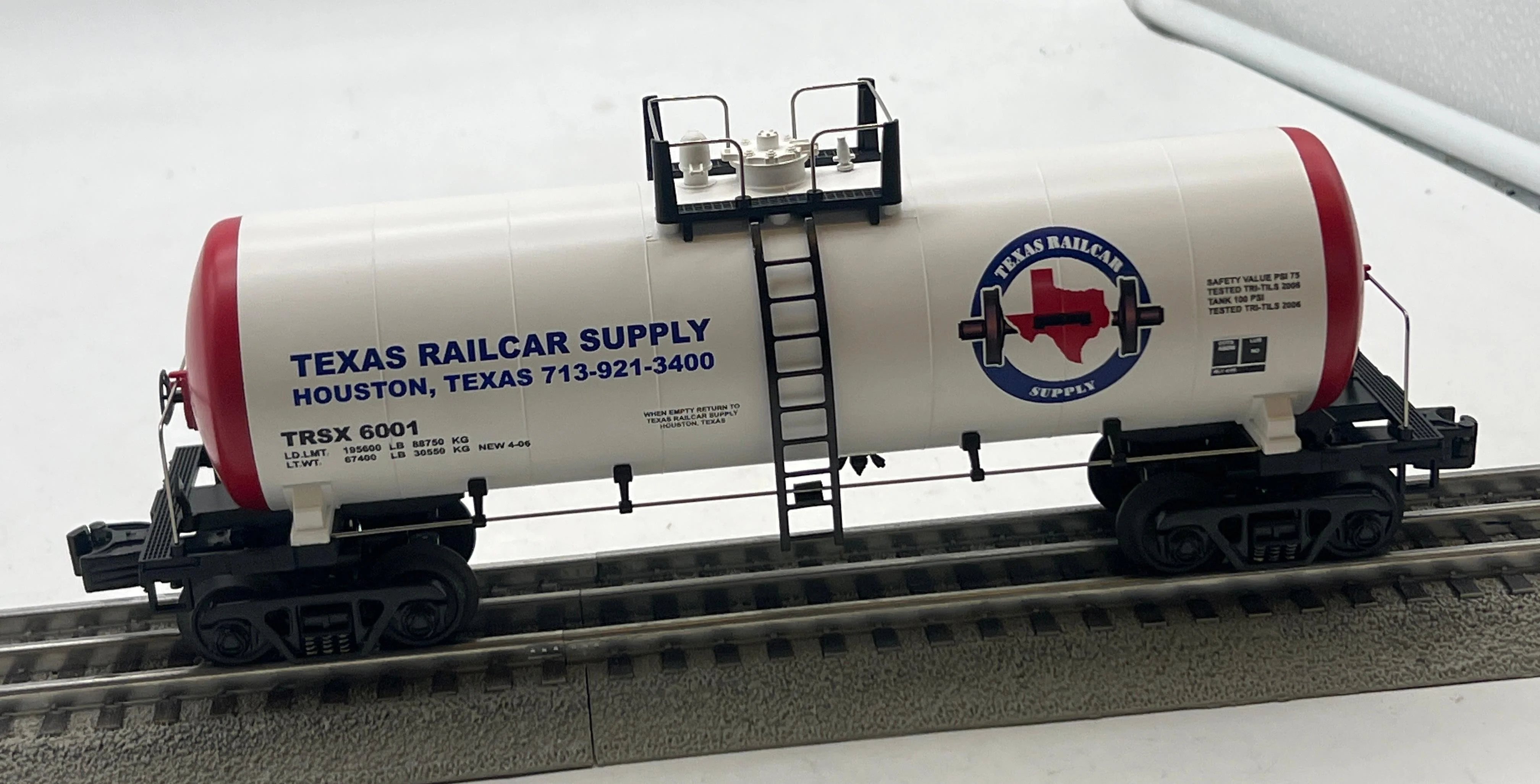 MTH Railking 30-73202 Texas Railcar Supply Modern Tank Car O SCALE Like New - Image 2