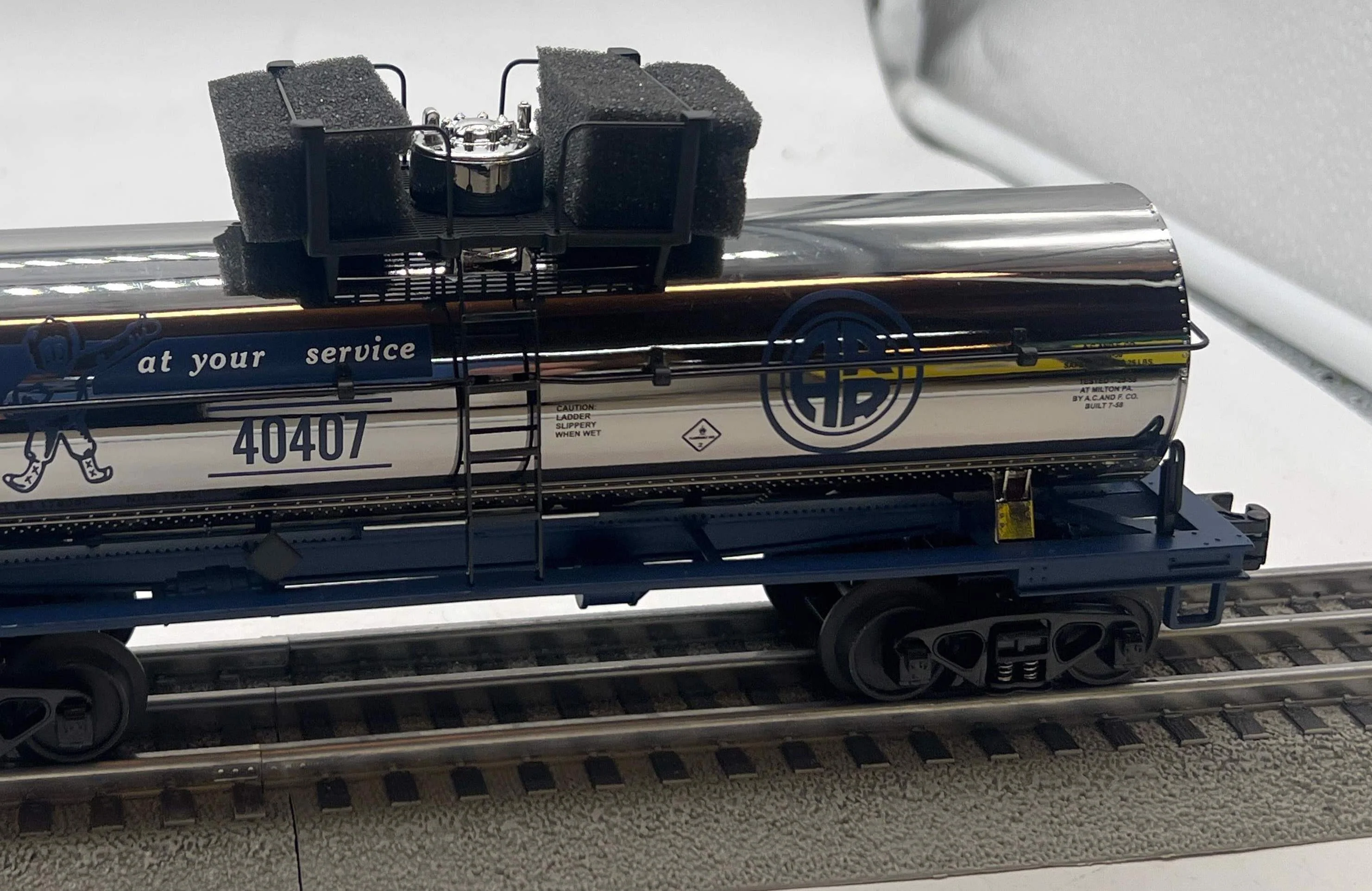 MTH Railking 30-73222 Alaska Tank Car O SCALE Like New - Image 2
