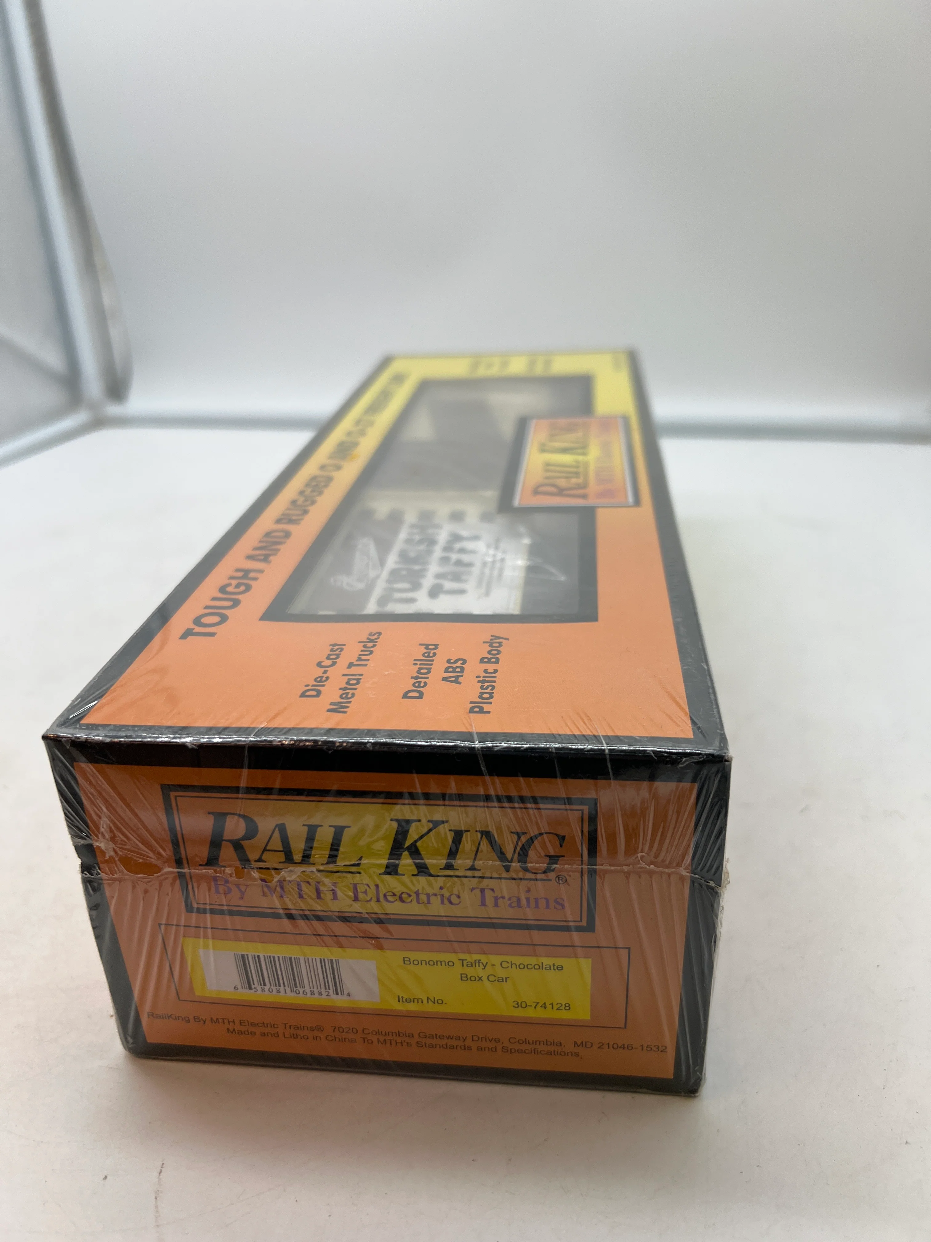 MTH Railking 30-74128 Bonomo Taffy Box Car chocolate O SCALE NEW - Image 3