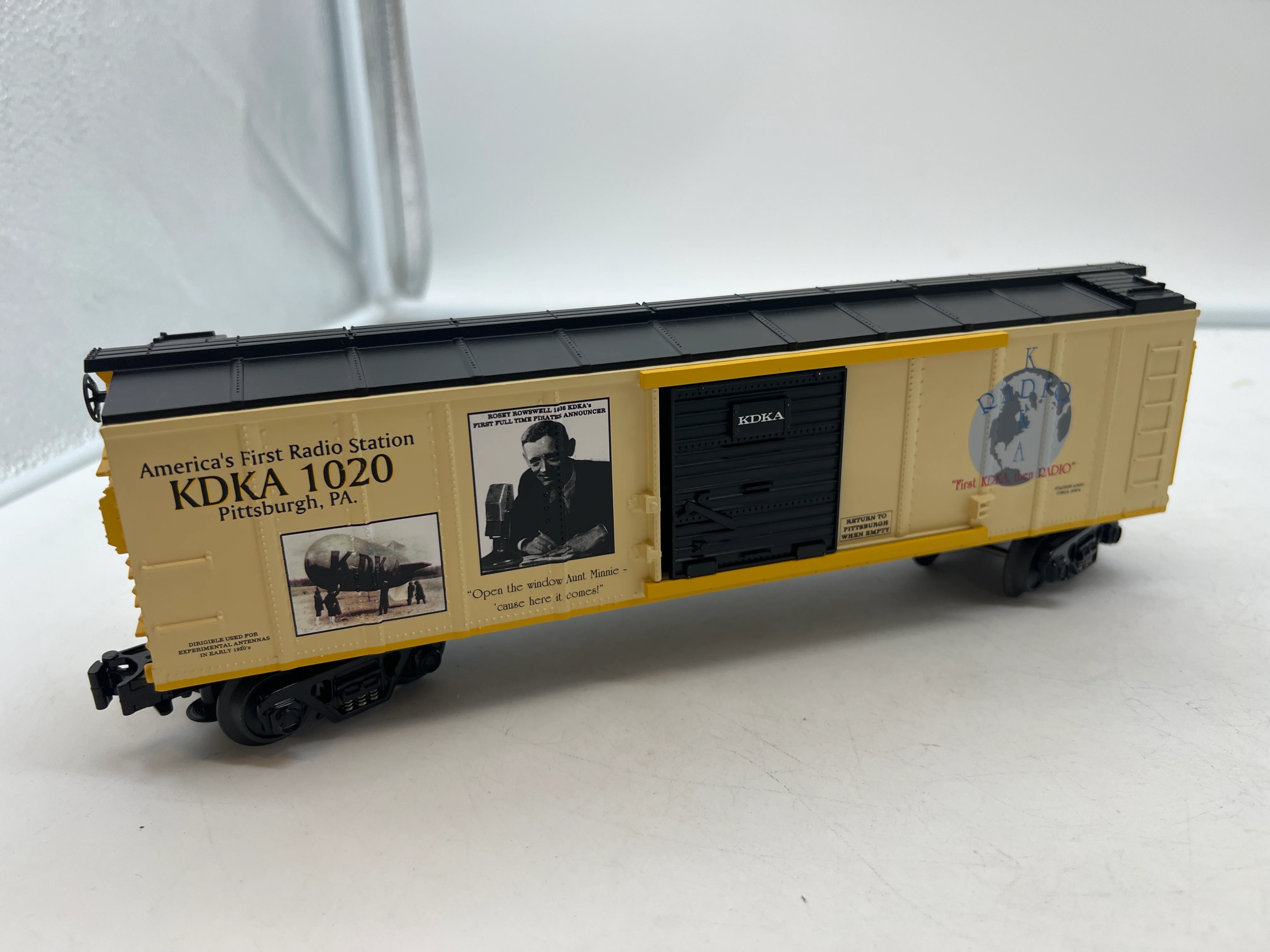 MTH Railking 30-74152 KDKA Box Car Pittsburgh PA America's First Radio Station AB O SCALE NEW - Image 4