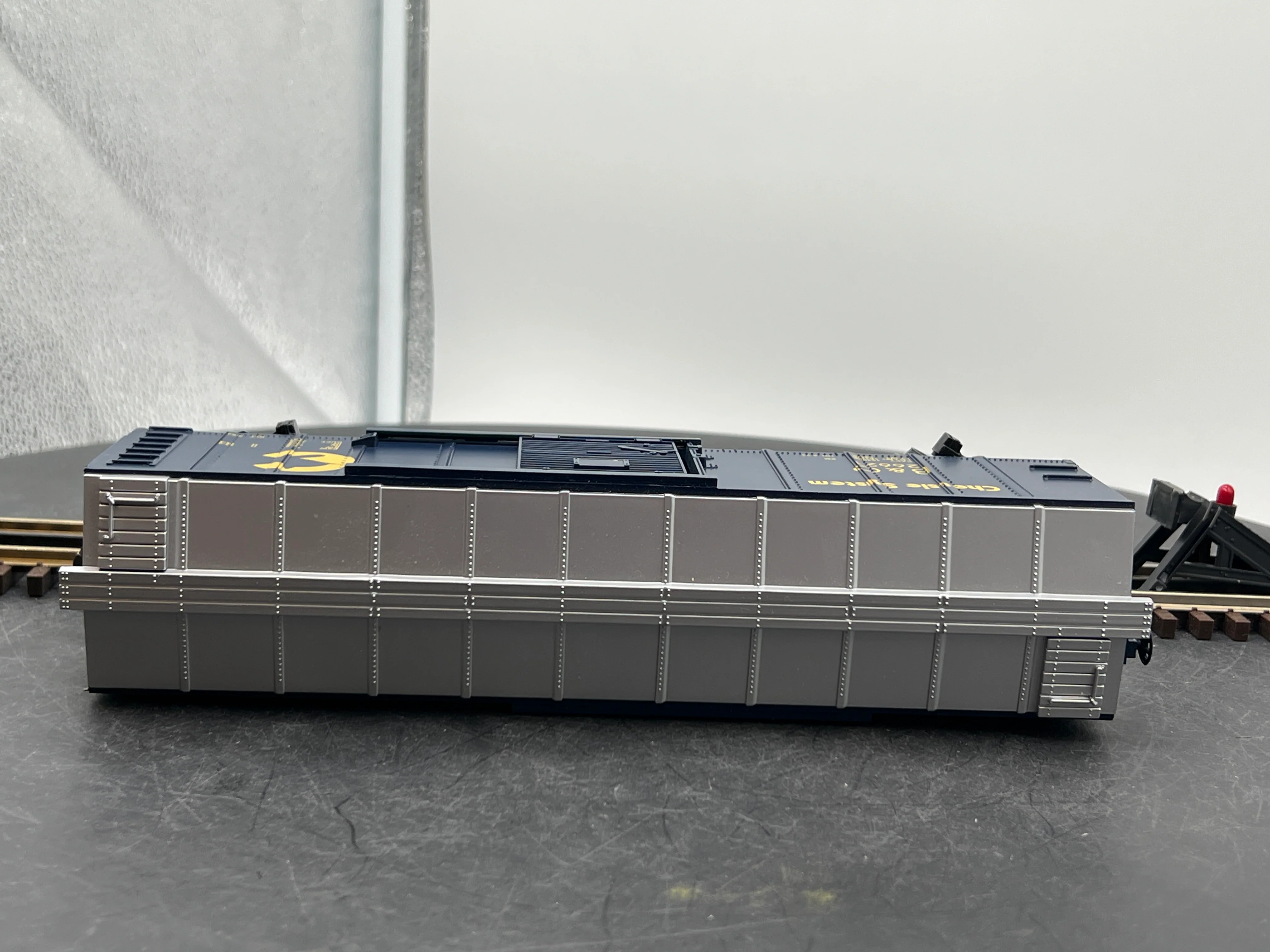 MTH Railking 30-7417 Chessie RailKing Box Car O SCALE Used Excellent - Image 2