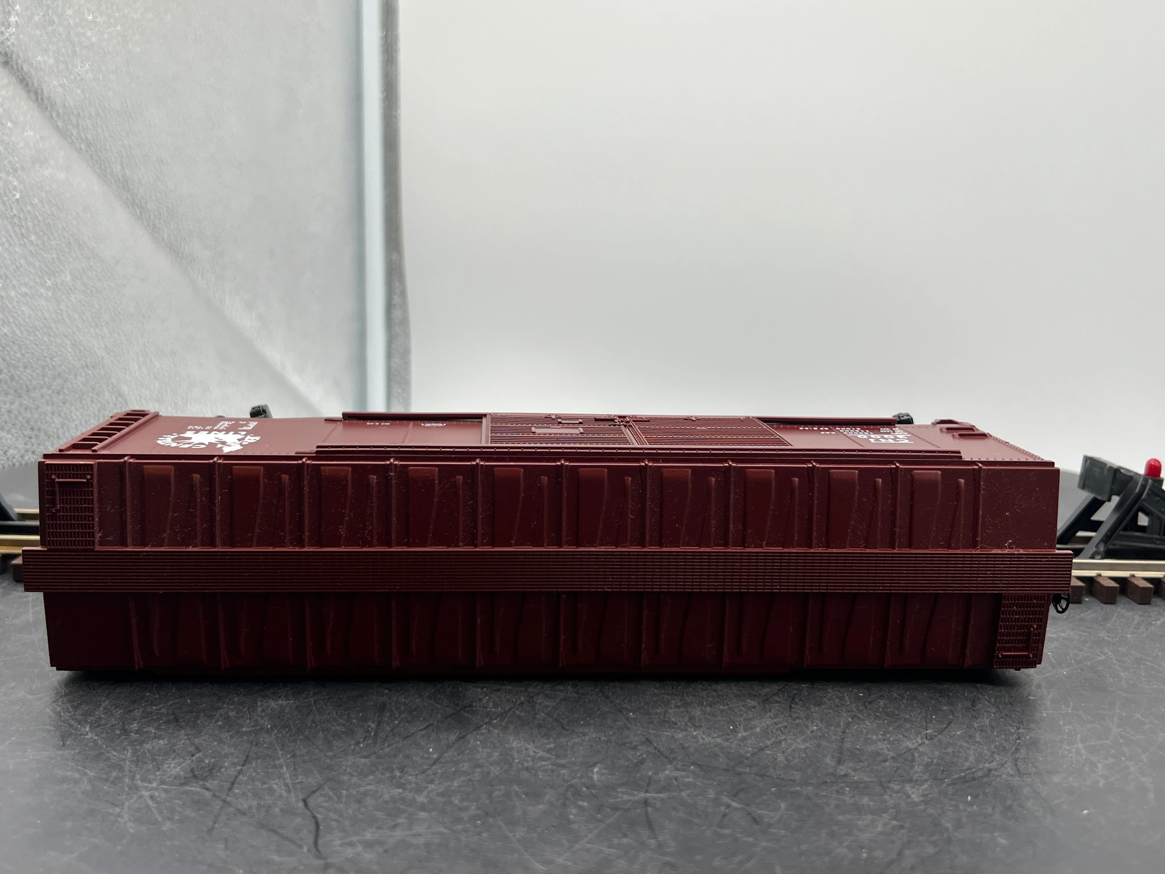MTH Railking 30-74591 Jersey Central 40' Double Door Box Car O SCALE Like New Damaged Box - Image 2