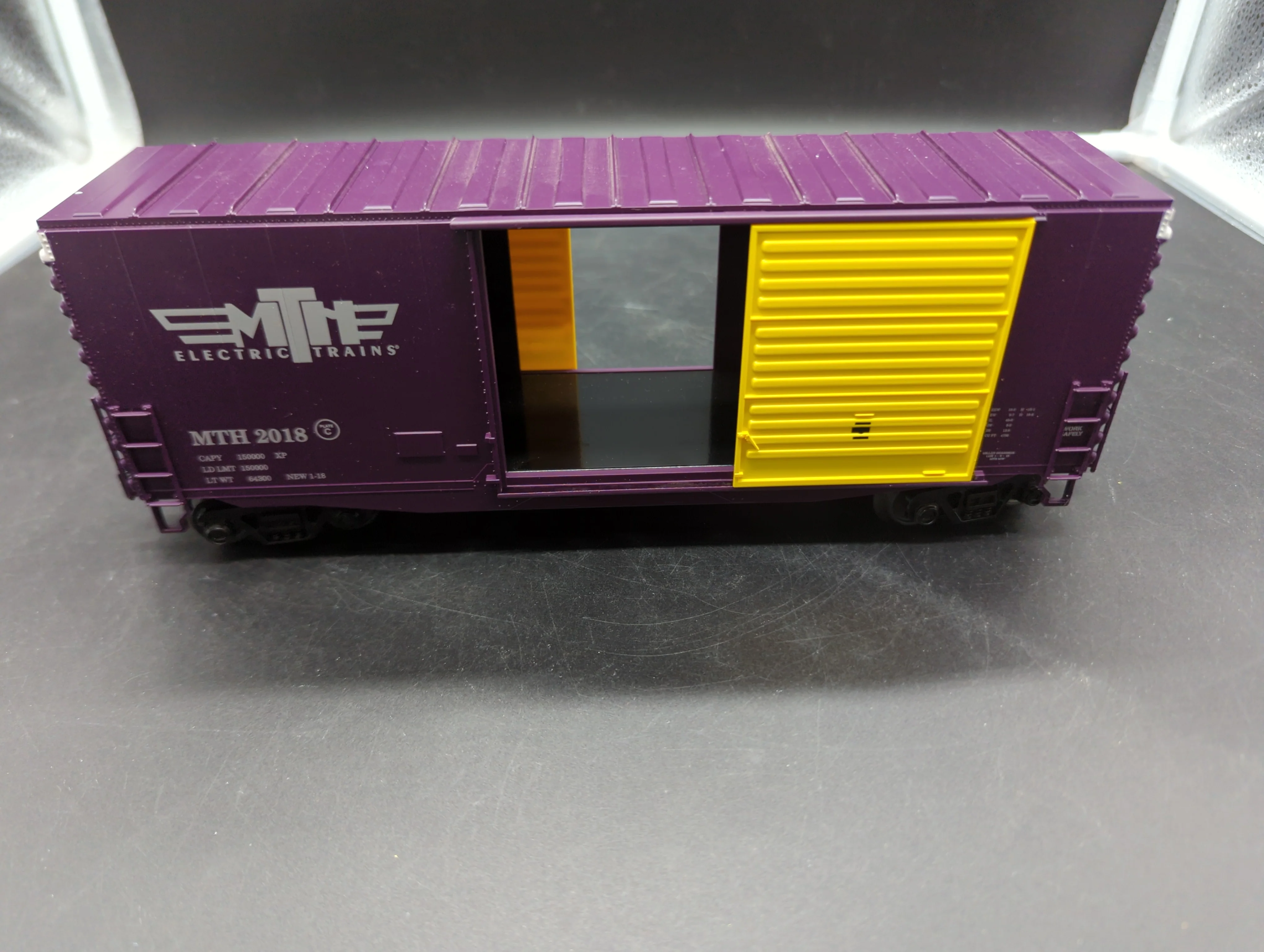 MTH Railking 30-74921 MTHRRC Car No. 2018 O SCALE Like New - Image 2