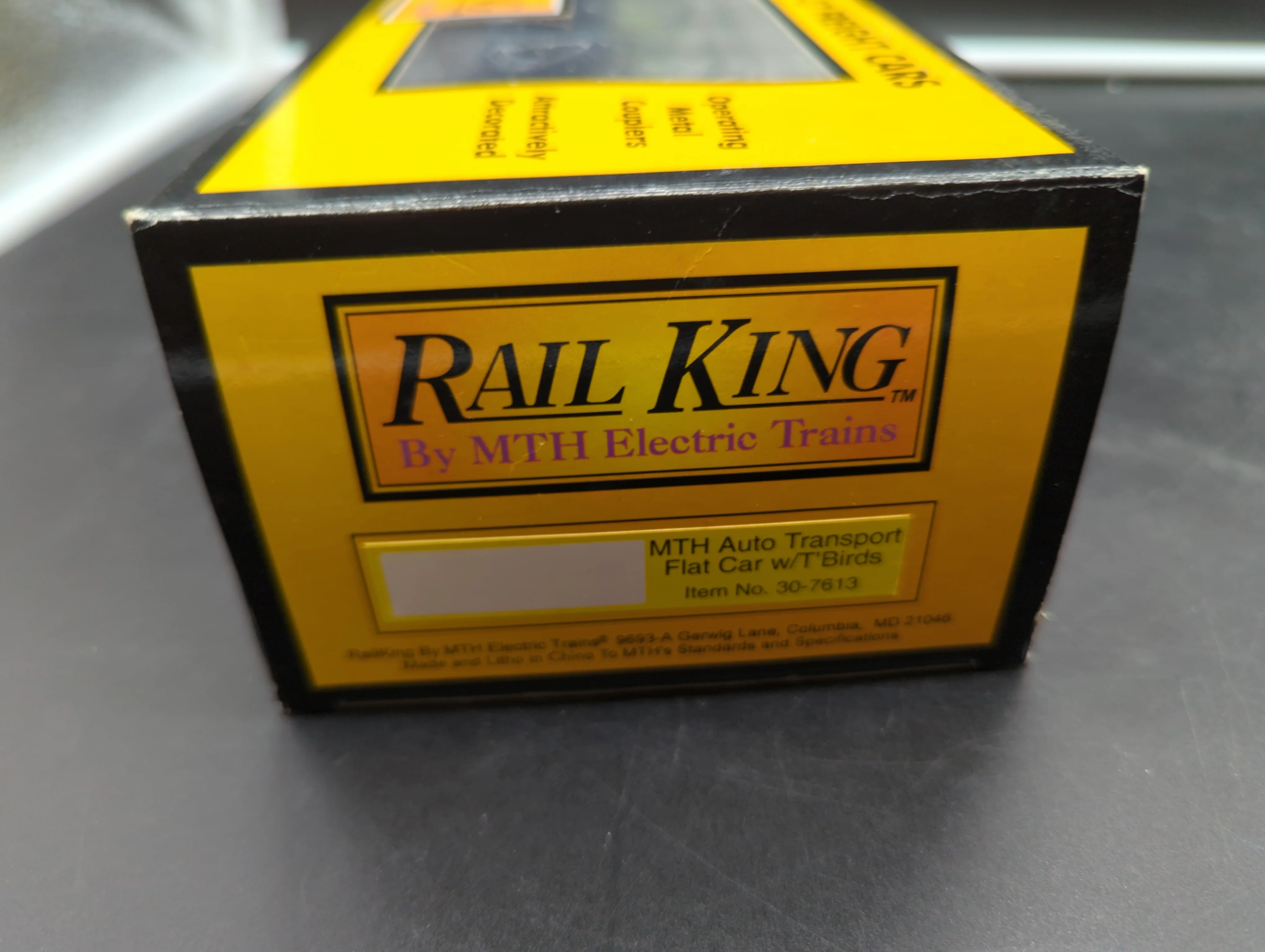 MTH Railking 30-7613 MTH w/T-Birds Car no. 1957 ABS Body metal coupers and trucks 2 die cast Ertl T-birds O SCALE Like New - Image 5