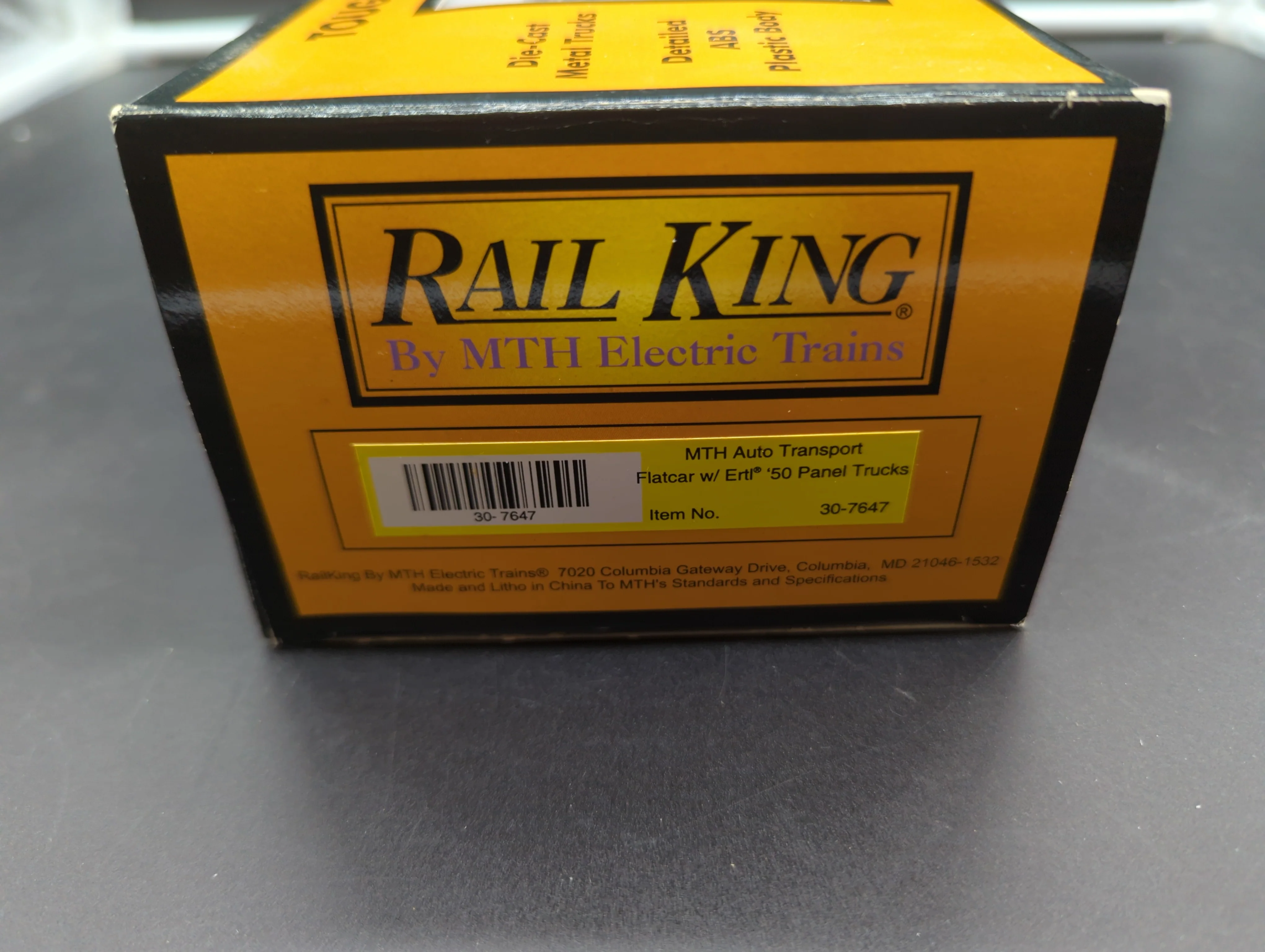 MTH Railking 30-7647 MTH Auto Transportation Flat Car w/Ertlr 1950 Panel Truck Blue O SCALE Like New - Image 3