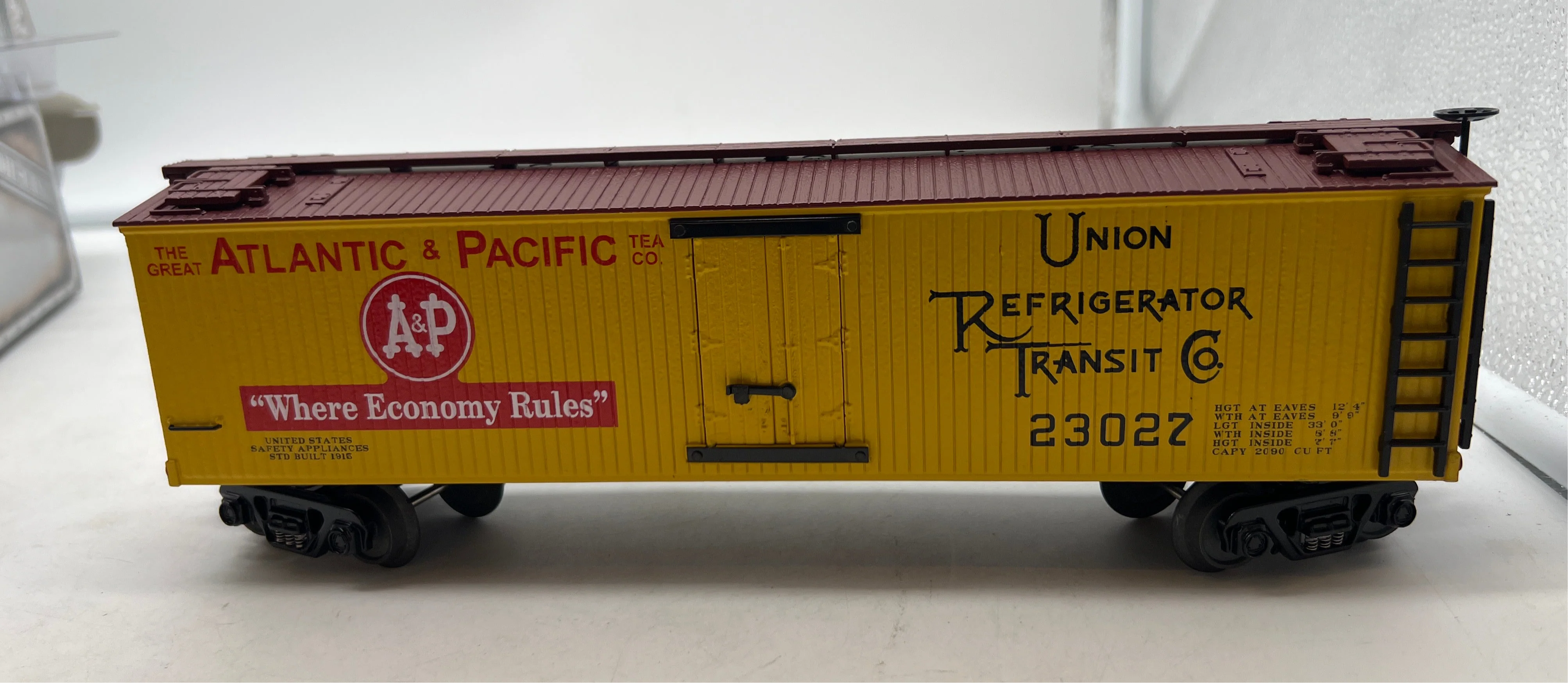 MTH Railking 30-8606 A&P Die-Cast Reefer Car A&P No. 23027 O Scale Like New - Image 2