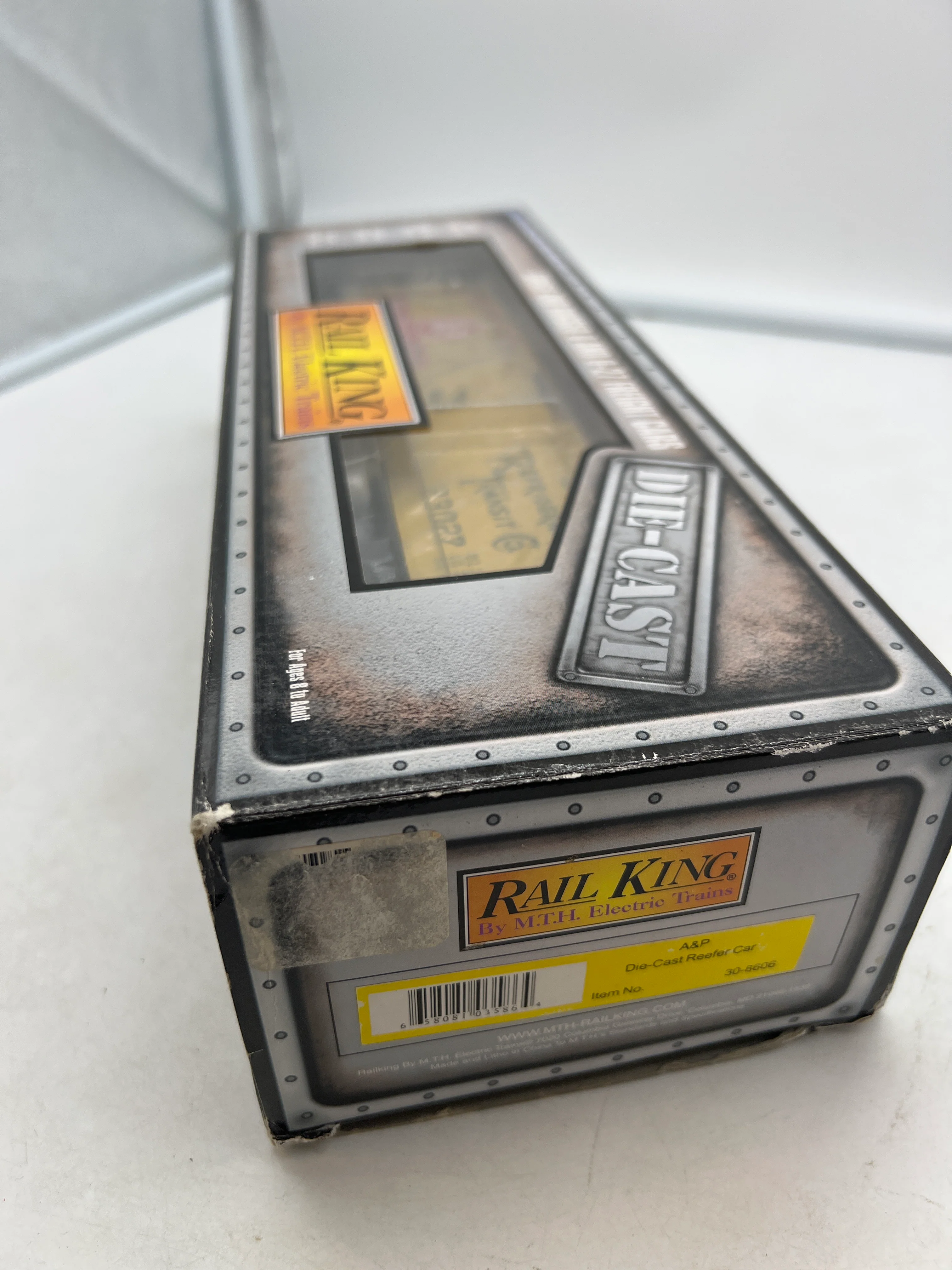 MTH Railking 30-8606 A&P Die-Cast Reefer Car A&P No. 23027 O Scale Like New - Image 8