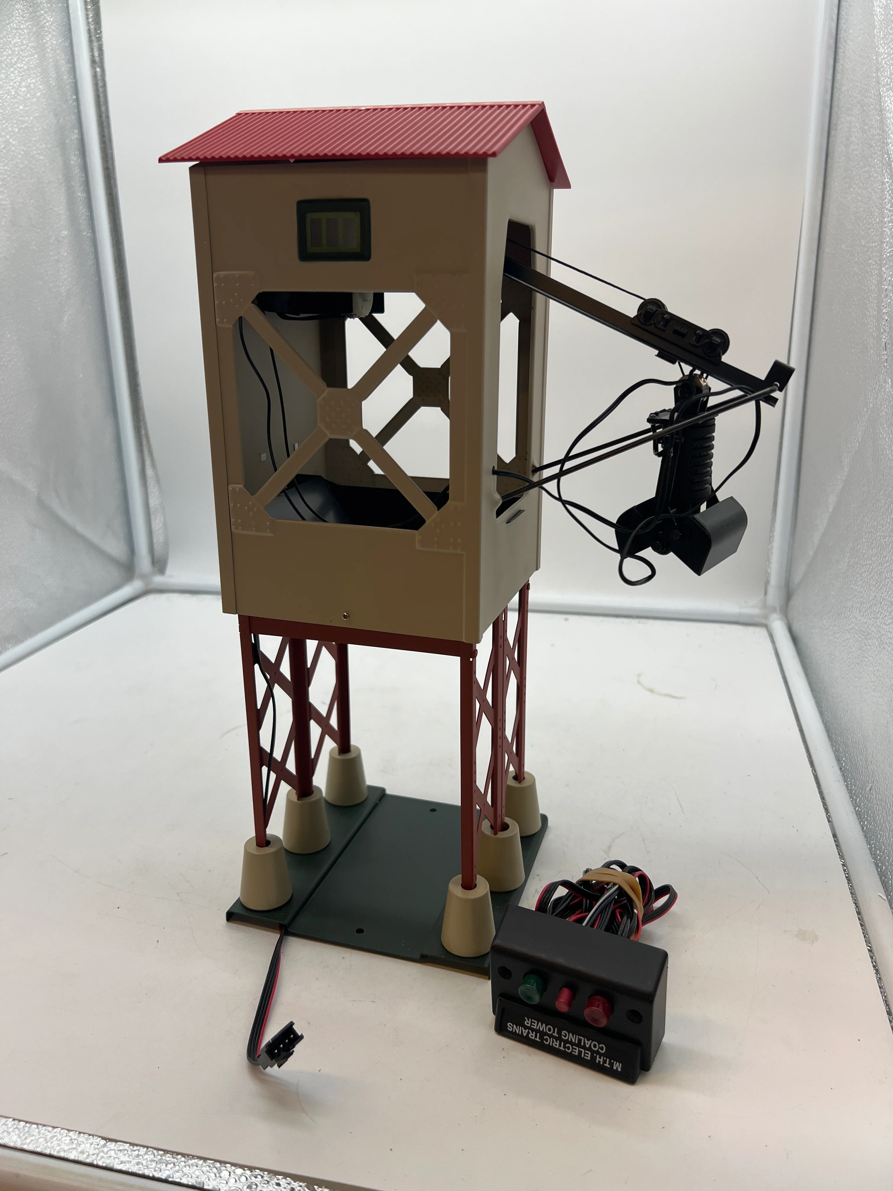 MTH Railking 30-9043 Coaling Tower. O SCALE Used AS IS UNTESTED MISSING COAL BIN  NO RETURNS