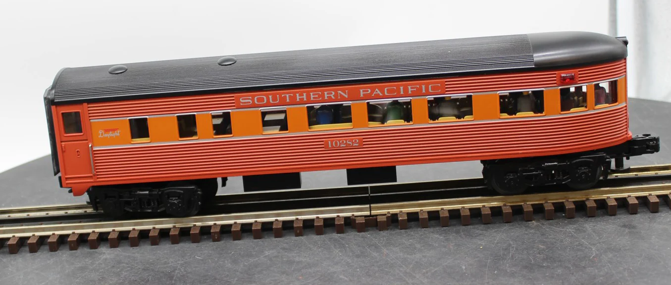 MTH RK-6062 RailKing Southern Pacific Daylight Streamlined Coach Car O-27 O SCALE Like New - Image 5