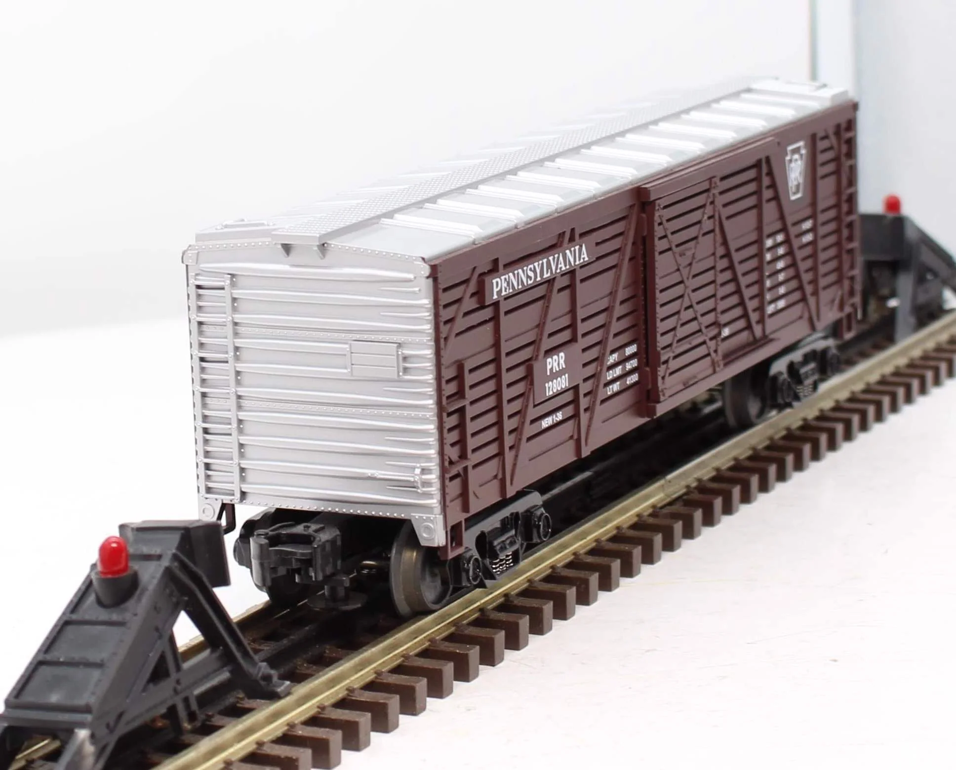 MTH Rugged Rails 33-7703 Pennsylvania Stock Car O SCALE Used Excellent - Image 7