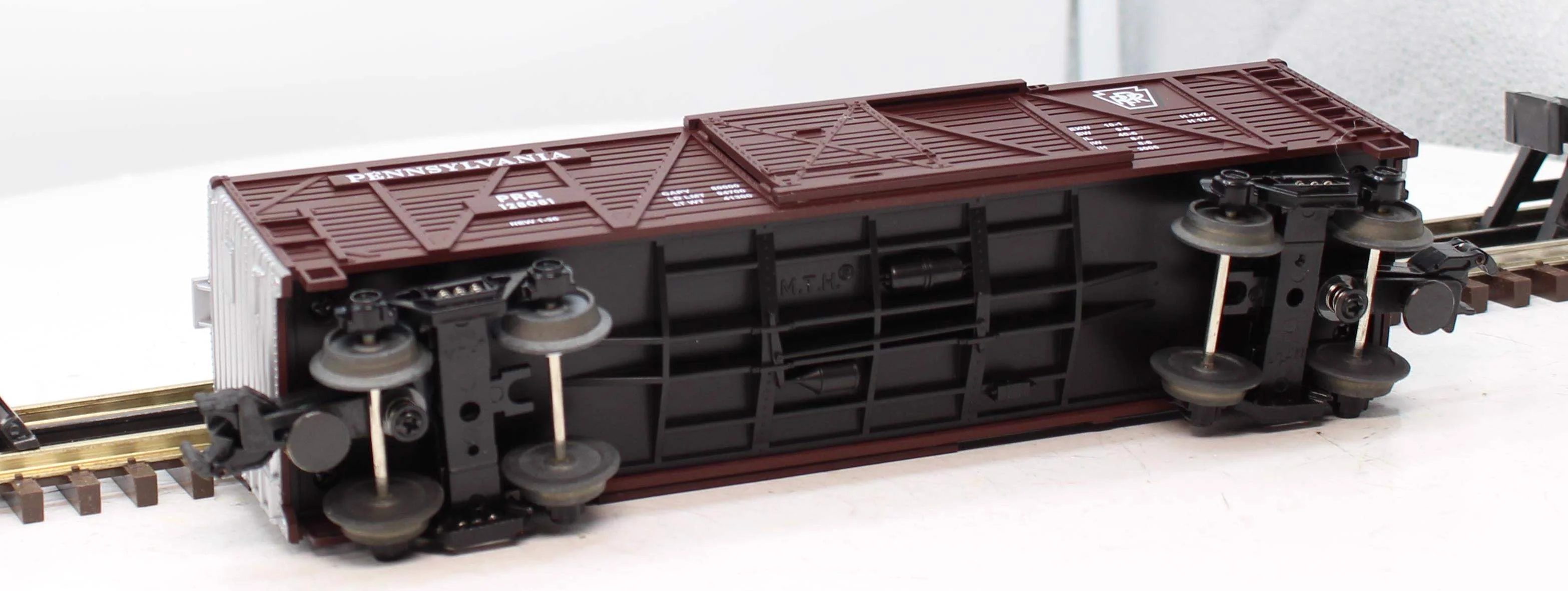 MTH Rugged Rails 33-7703 Pennsylvania Stock Car O SCALE Used Excellent - Image 8