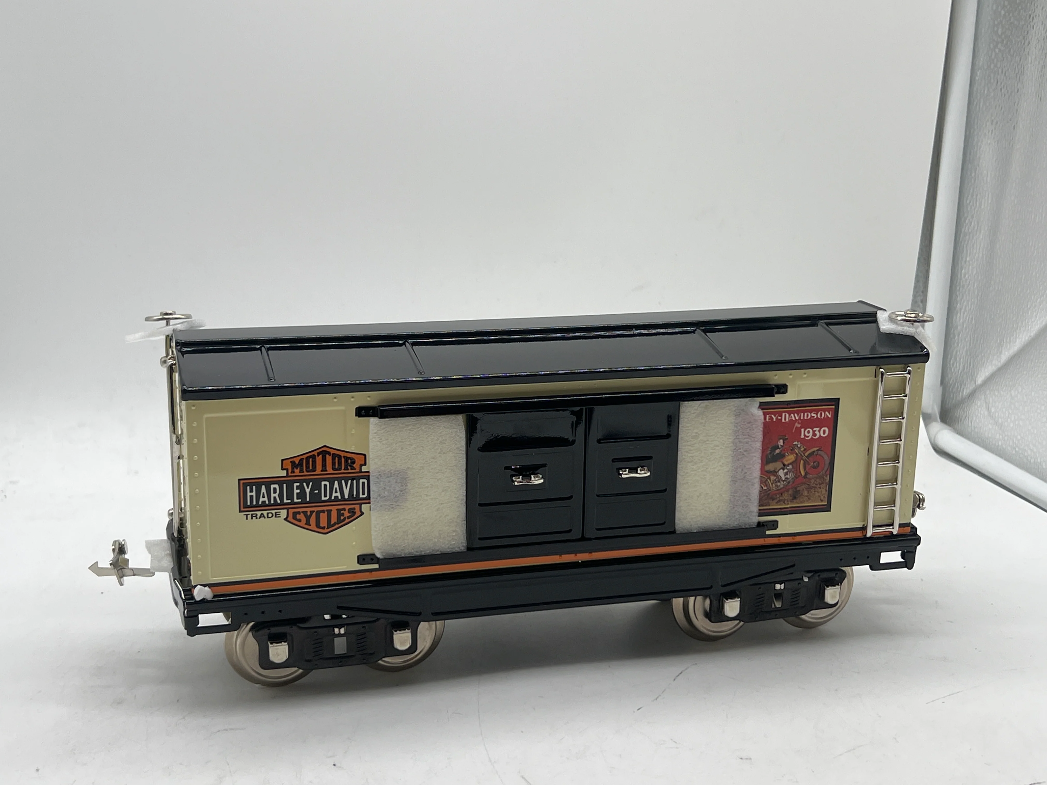 MTH Tinplate 10-2089 Harley-Davidson 200 Series Std. Gauge Box Car - Harley-Davidson STANDARD GAUGE NEW - Image 2