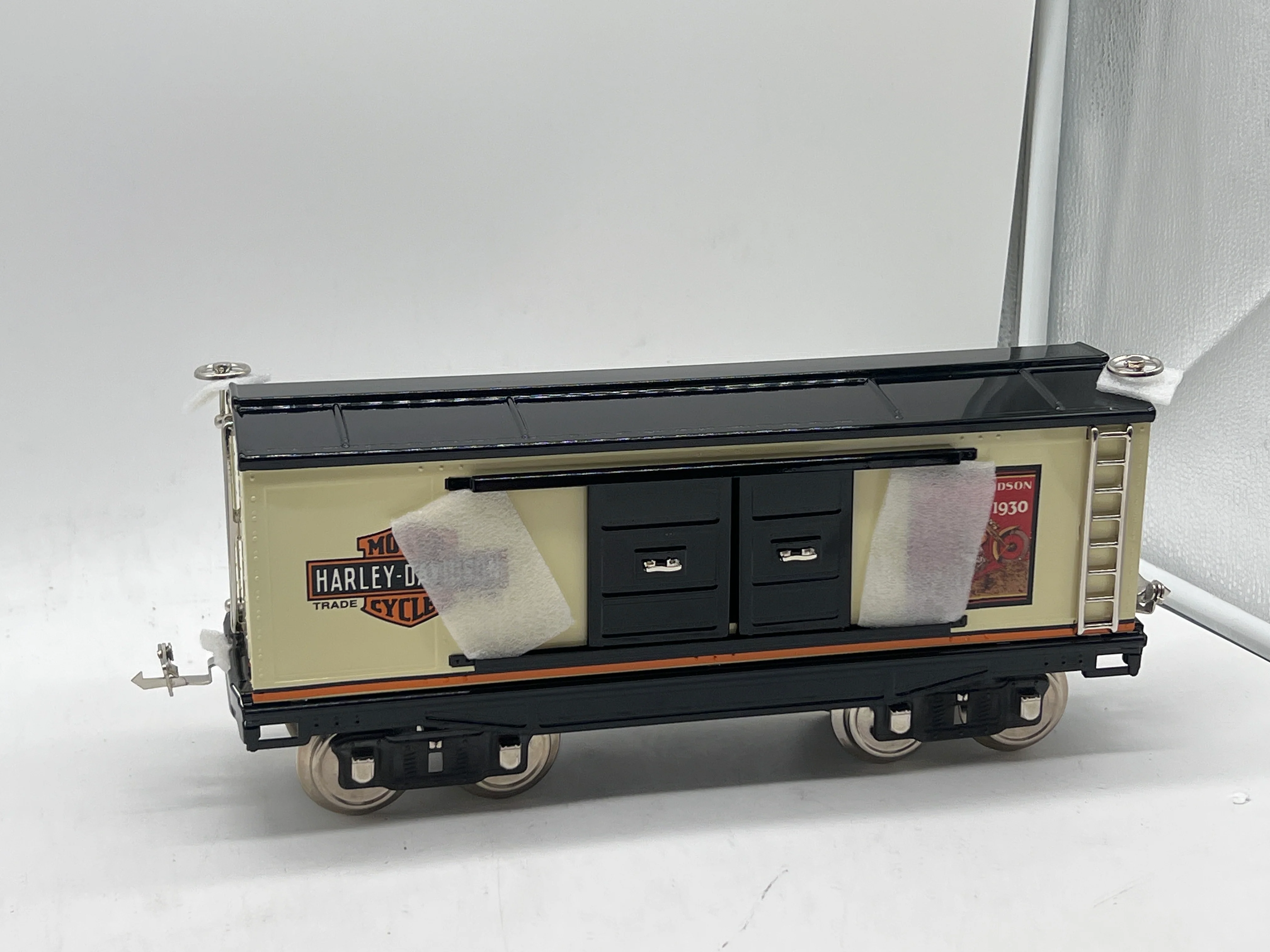 MTH Tinplate 10-2089 Harley-Davidson 200 Series Std. Gauge Box Car - Harley-Davidson STANDARD GAUGE NEW - Image 4