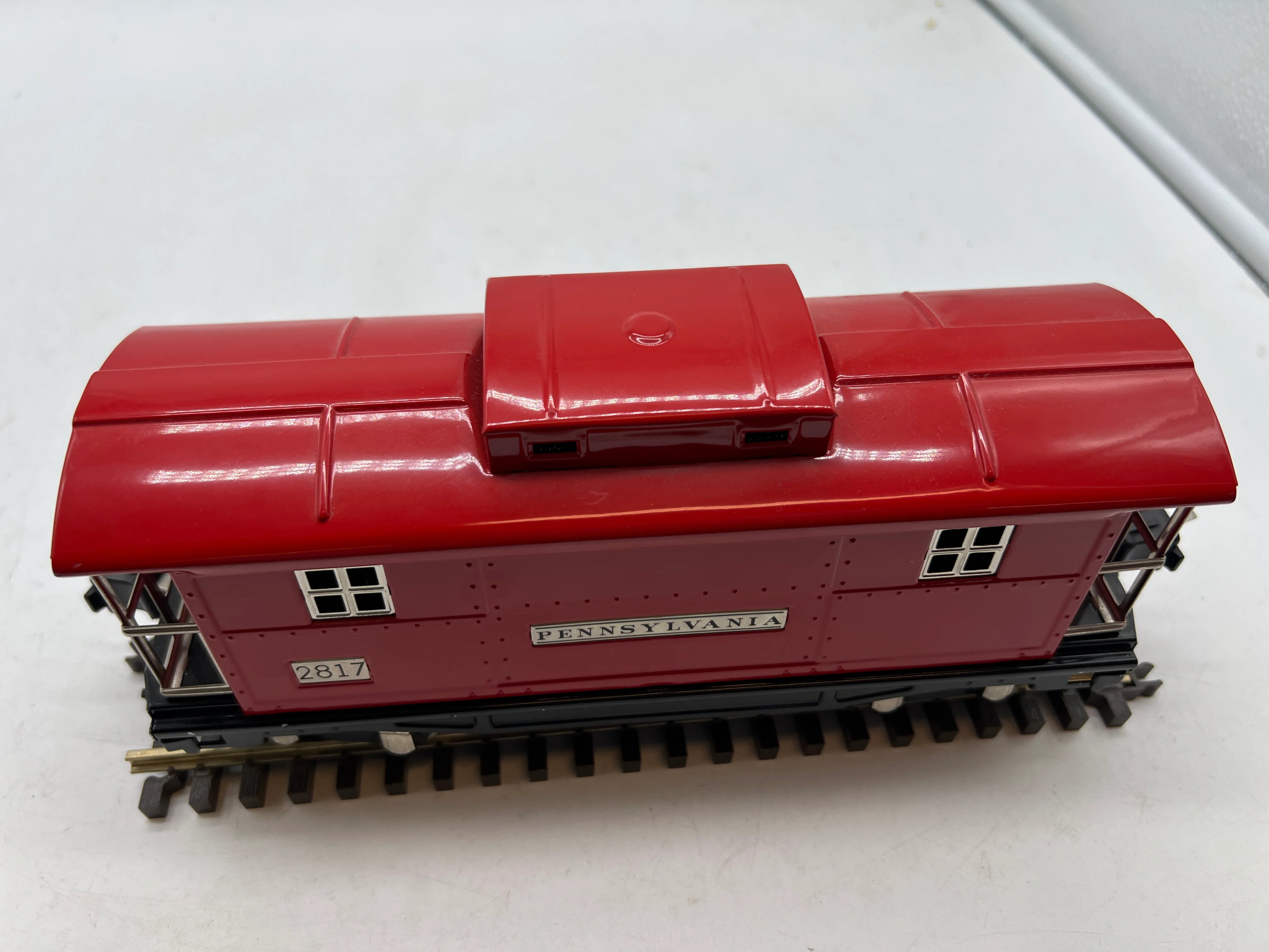 MTH TInplate Pennsylvania PRR Red 2817 Caboose Lit O SCALE Used Excellent No Box - Image 2