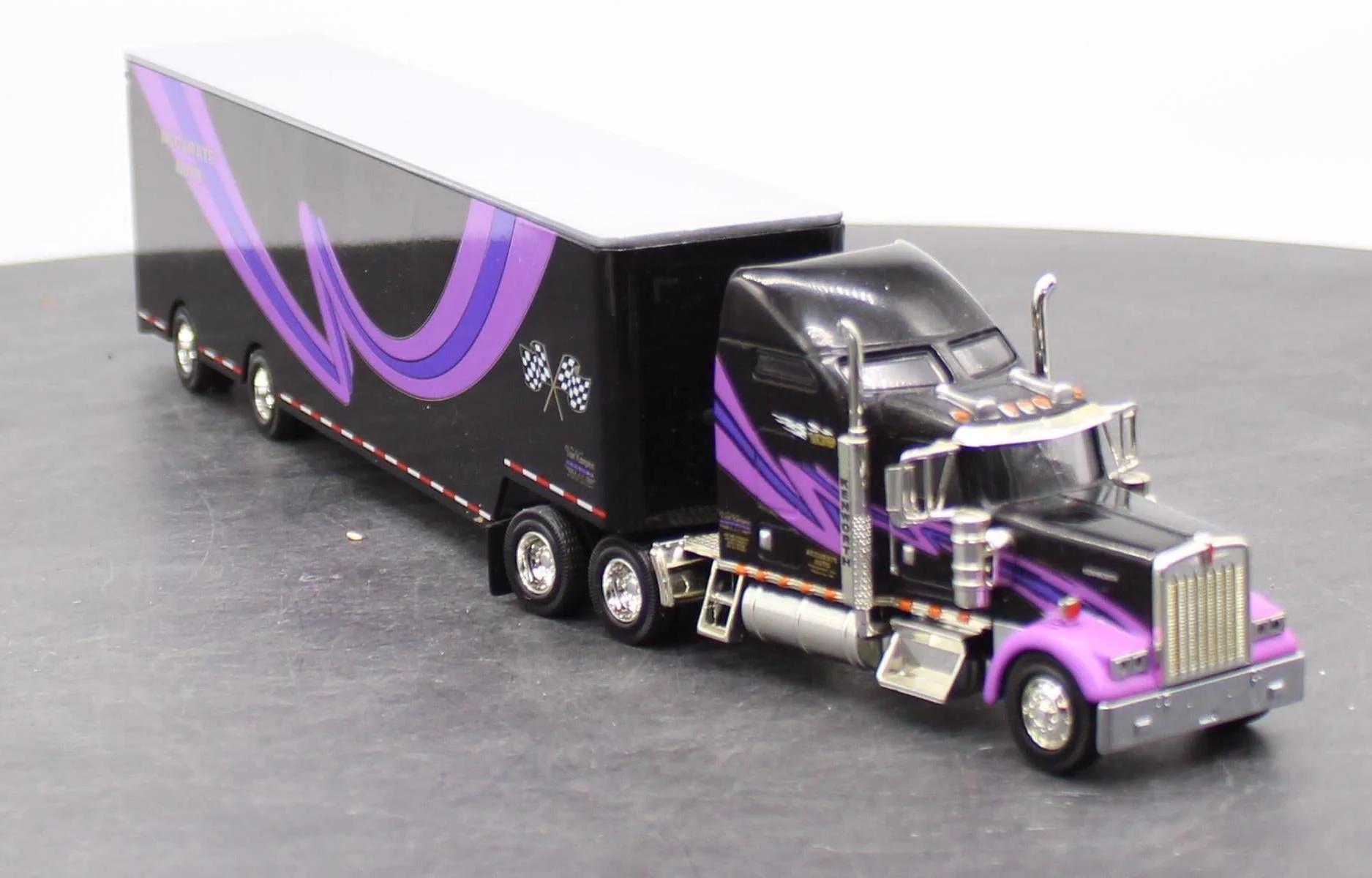 PEM M8 1602 Accurate Auto Tractor and Trailer 1/64 SCALE NEW - Image 2