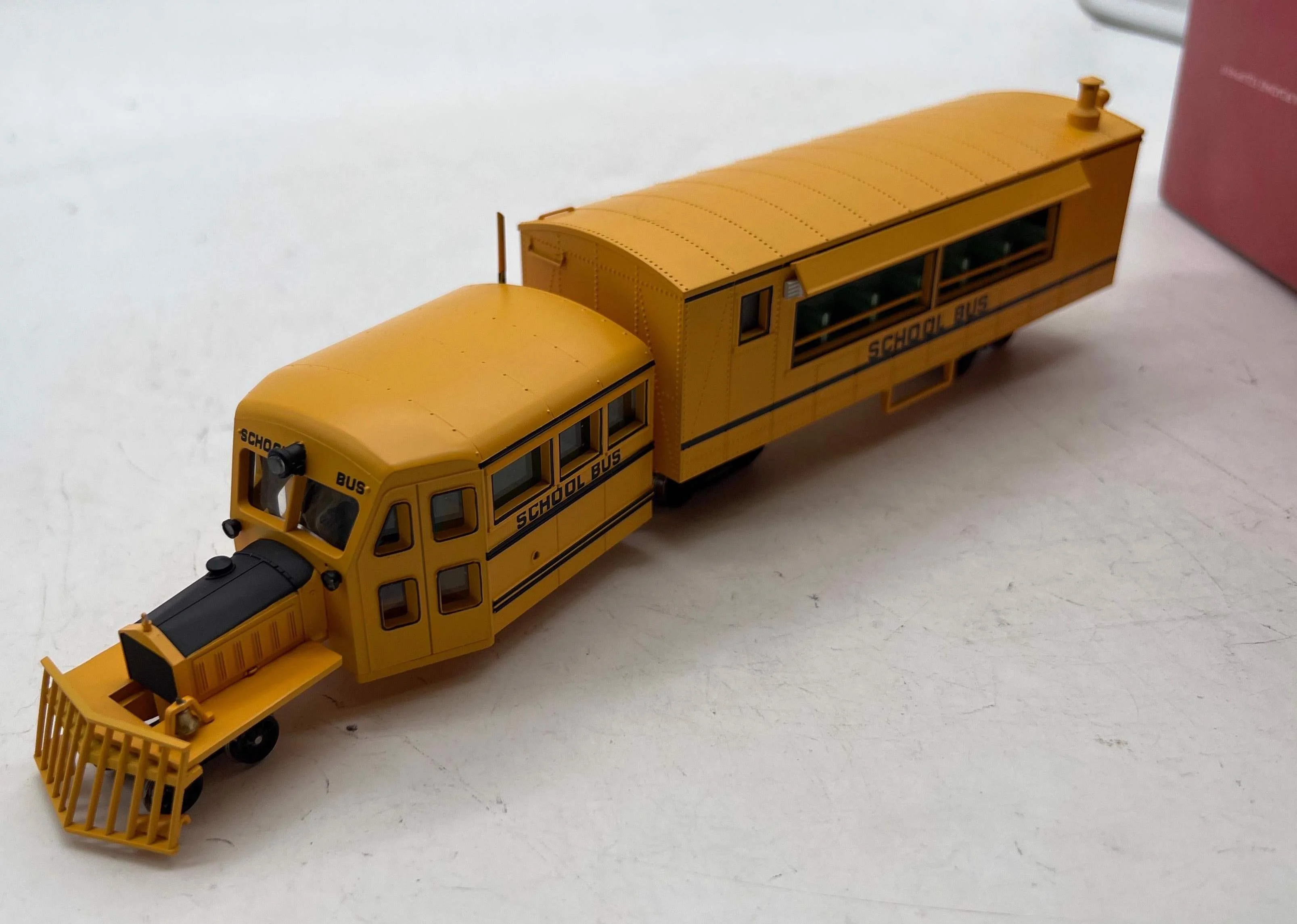 Precision Craft Models 445 On30 Galloping Goose, School Bus== Passenger Body - Powered, No Sound Used Excellent - Image 4