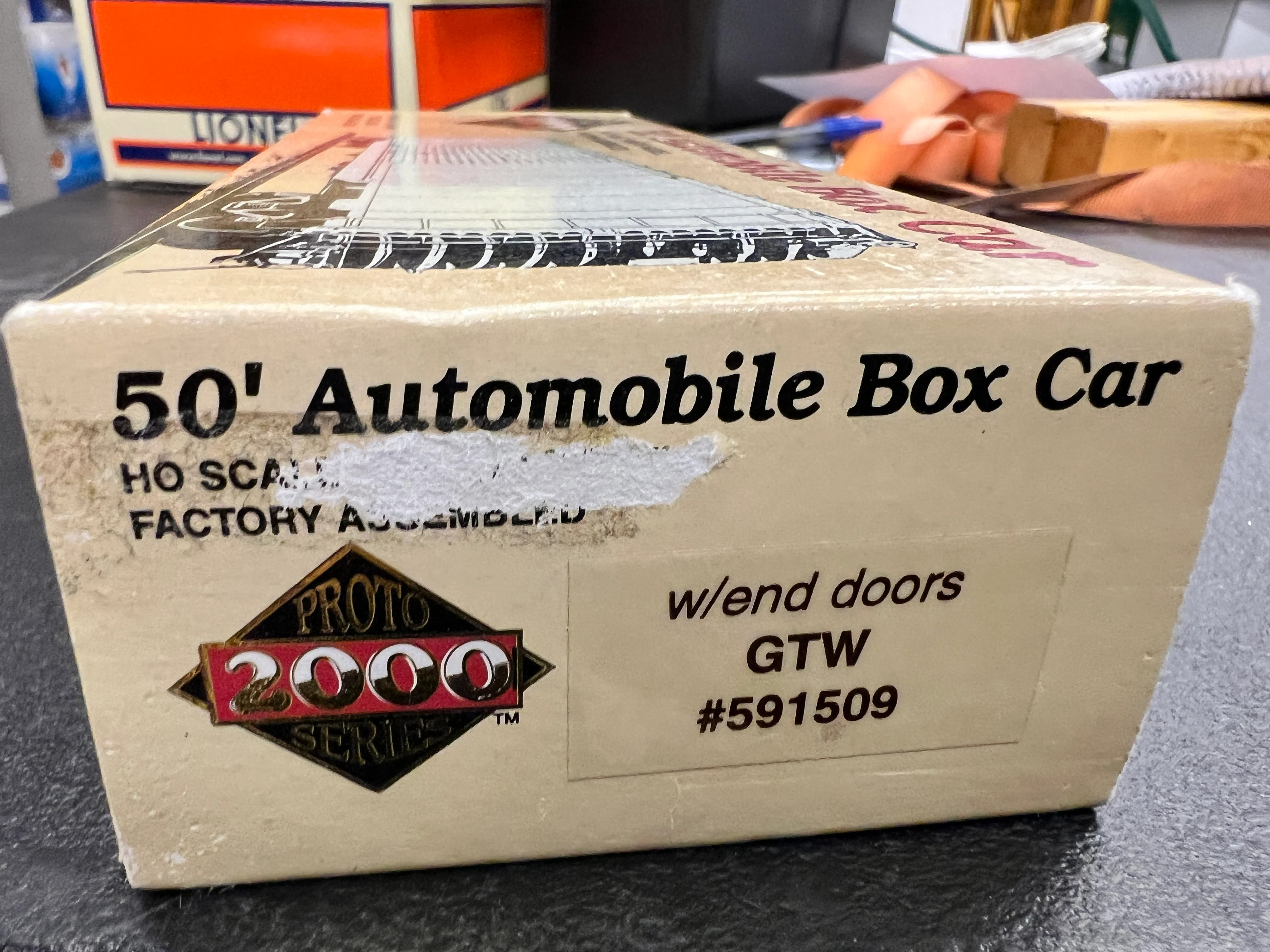 Proto 2000 Series 591509 Grand Trunk Western GTW 50' Automobile Box Car with end doors HO SCALE - Image 2