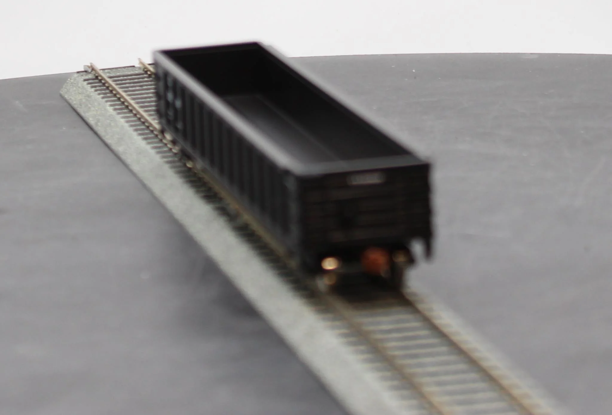 Scale Trains HO Conrail Gondola Kit 585949 SXT1155 HO SCALE Like New - Image 2