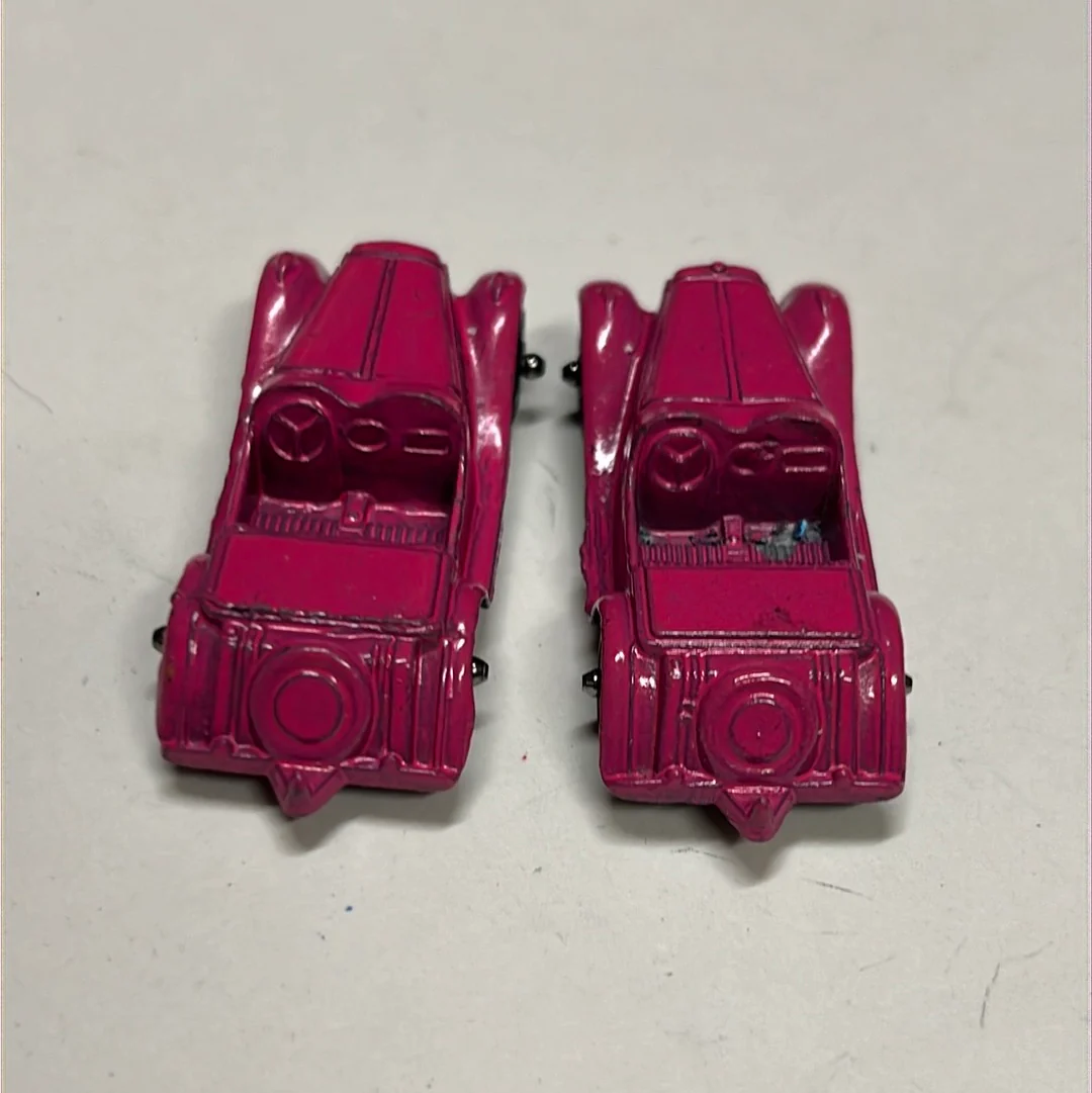 Tootsie Toys Pink Roadster Set of 2 Metal Cars HO SCALE - Image 3