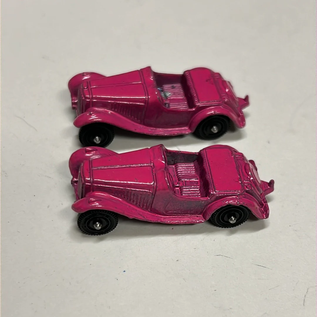 Tootsie Toys Pink Roadster Set of 2 Metal Cars HO SCALE - Image 4