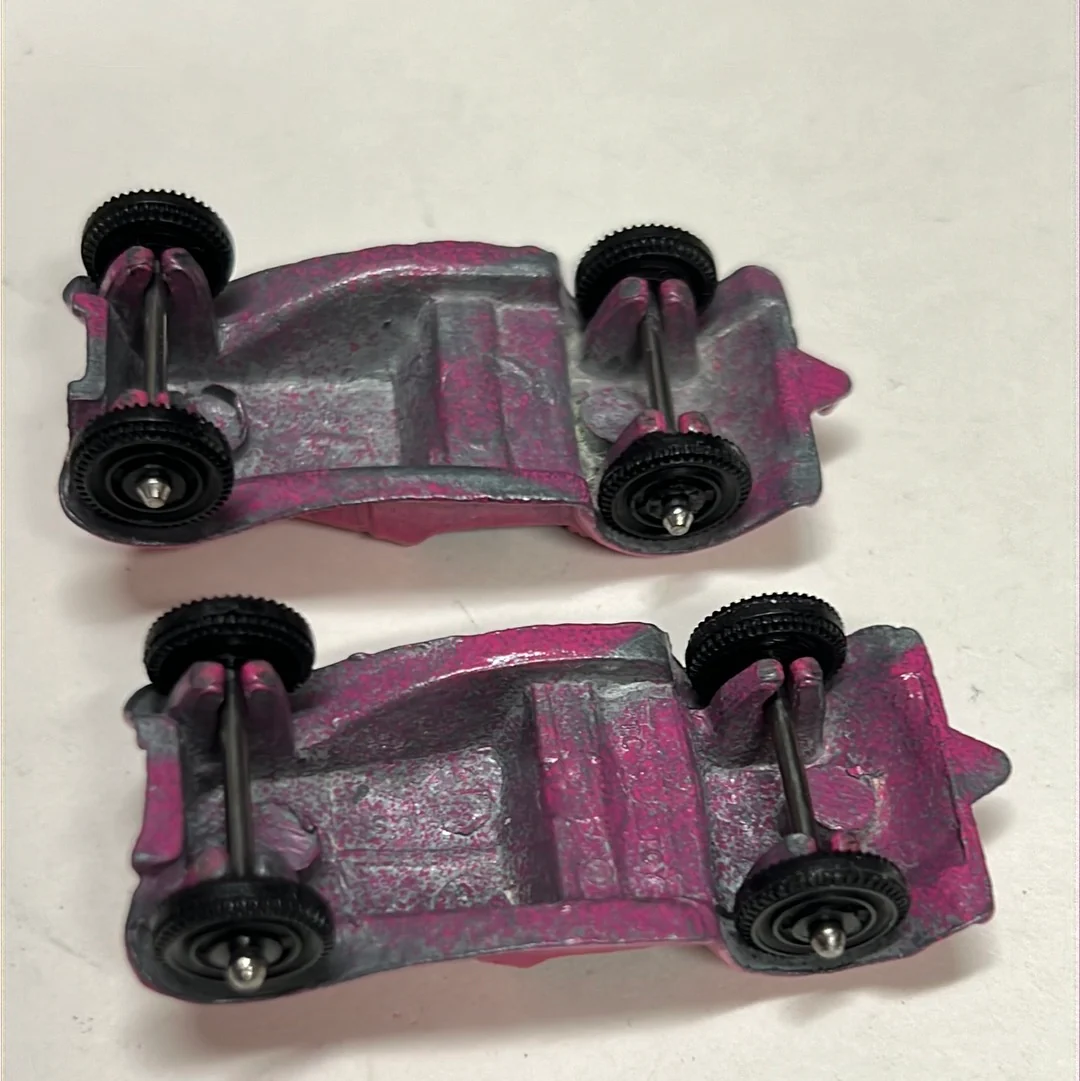 Tootsie Toys Pink Roadster Set of 2 Metal Cars HO SCALE - Image 5