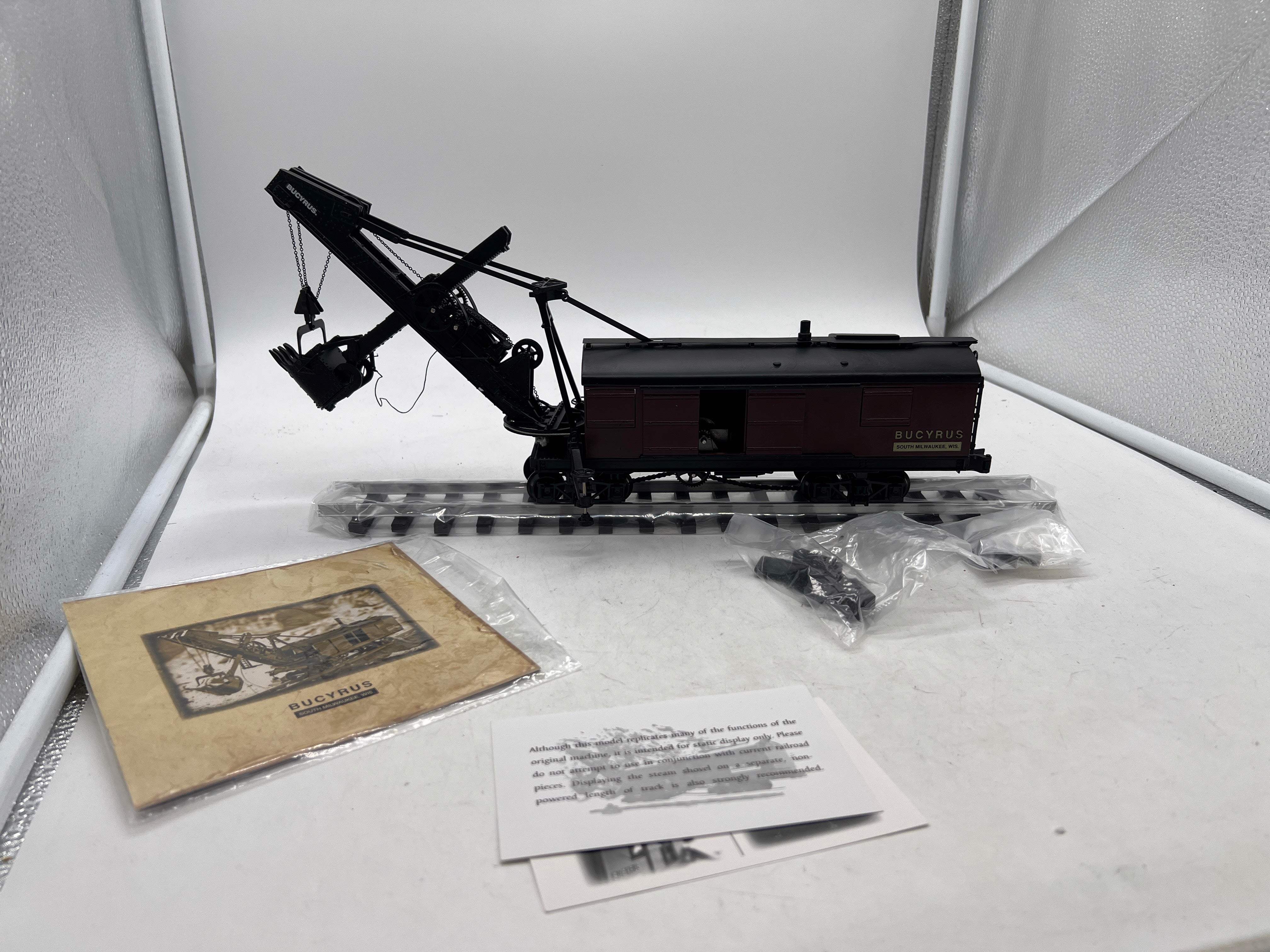 TWH Collectibles TWH021 Bucyrus Steam Shovel 1:48 Model O Scale Like New - Image 13