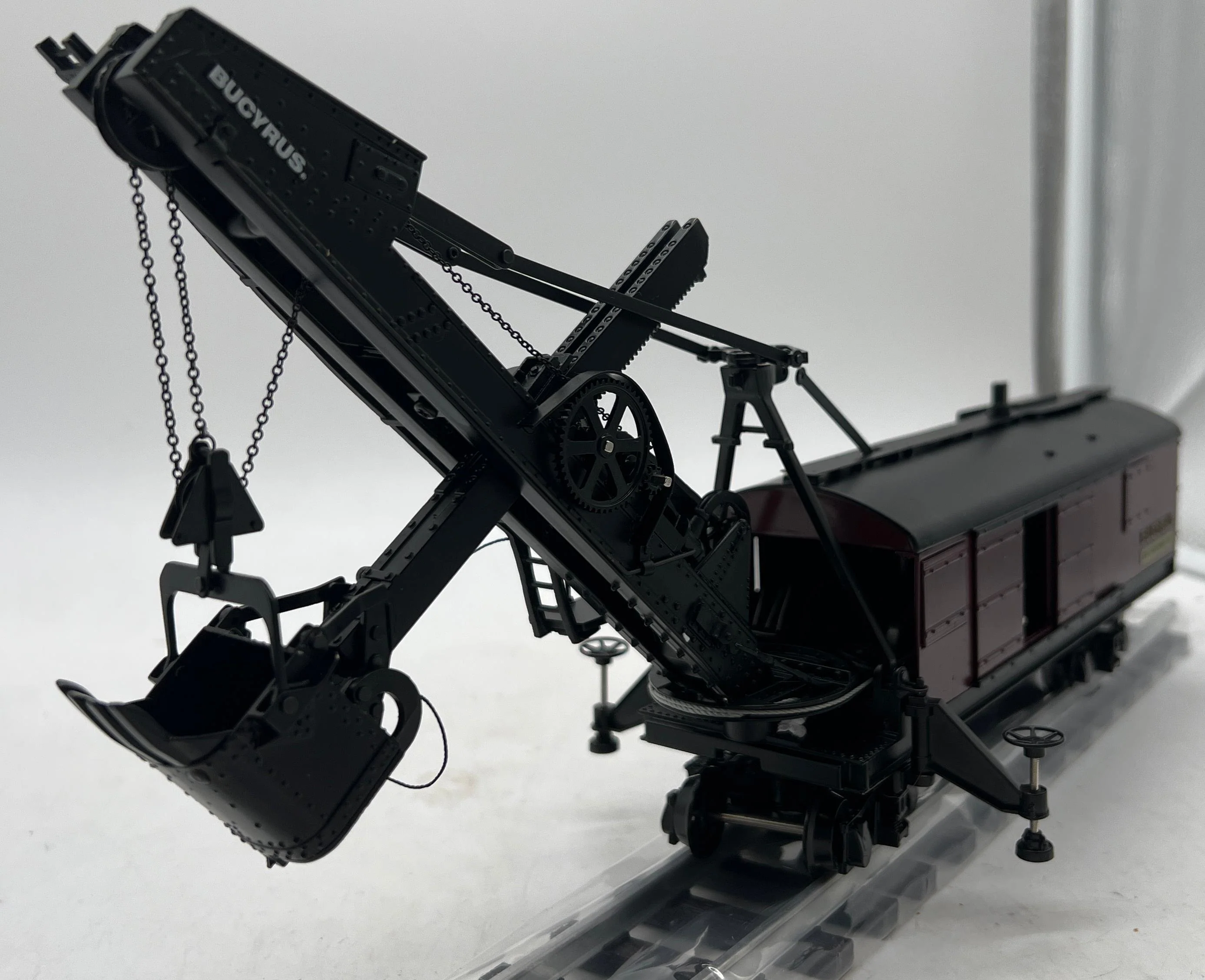 TWH Collectibles TWH021 Bucyrus Steam Shovel 1:48 Model O Scale Like New - Image 6