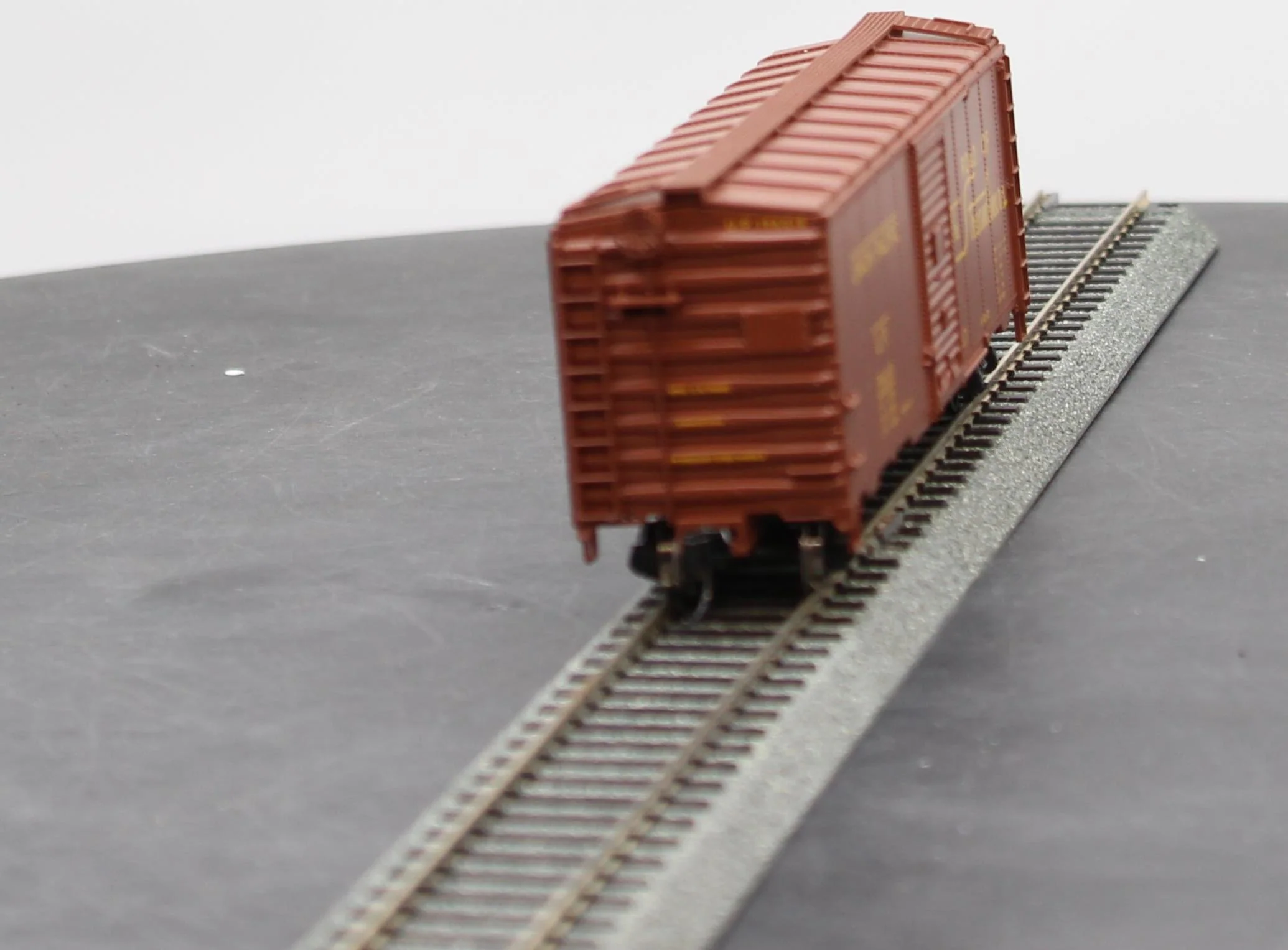 Walthers 910-1671 UNION PACIFIC 40' AAR 1944 Boxcar Mainline Boxcar Red #196018 HO Scale NEW - Image 6