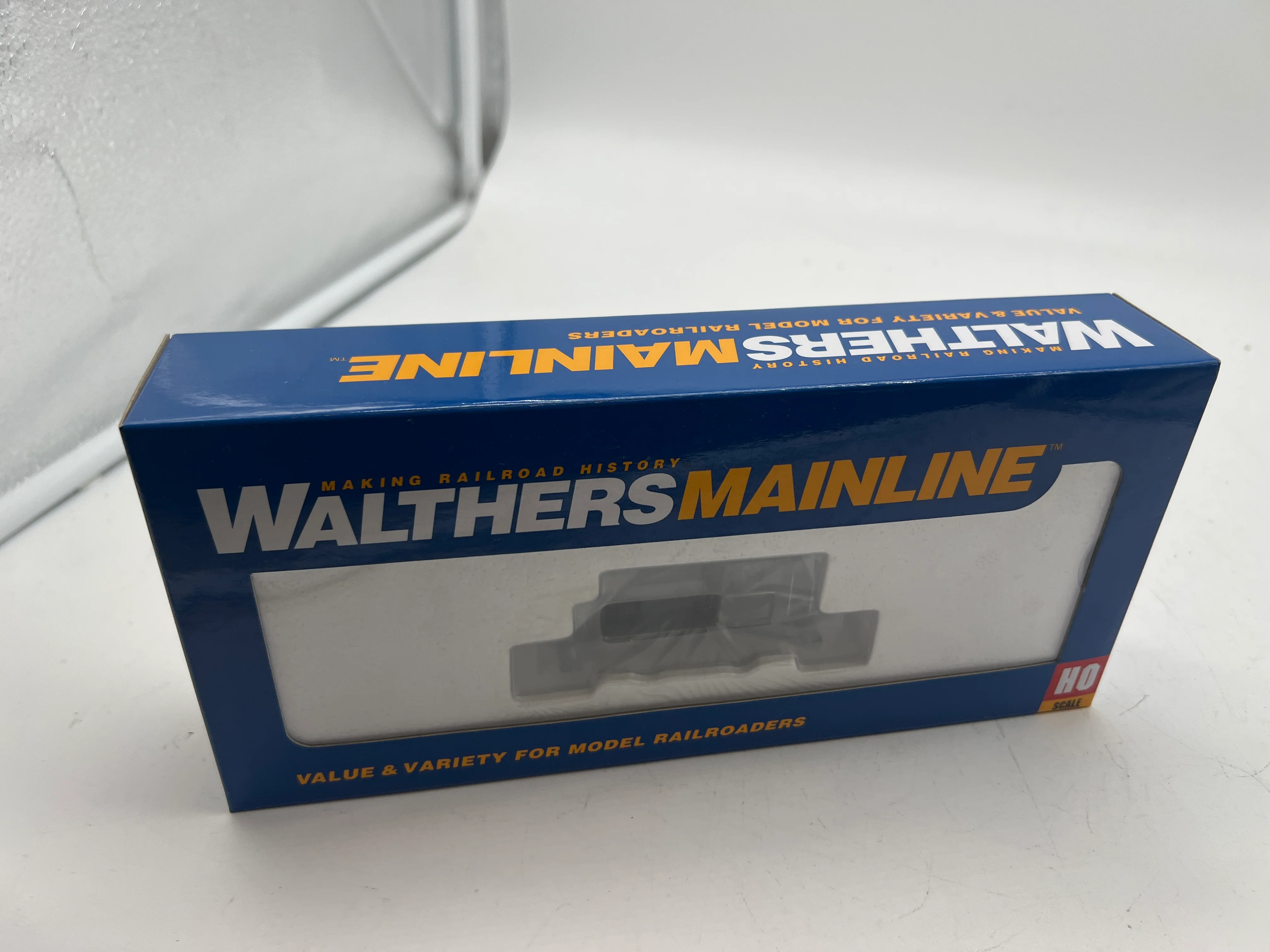 Walthers 910-20012 UNDECORATED/UNLETTERED PLYMOUTH ML-8 INDUSTRIAL SWITCHER MAINLINE BLACK HO Scale NEW - Image 2