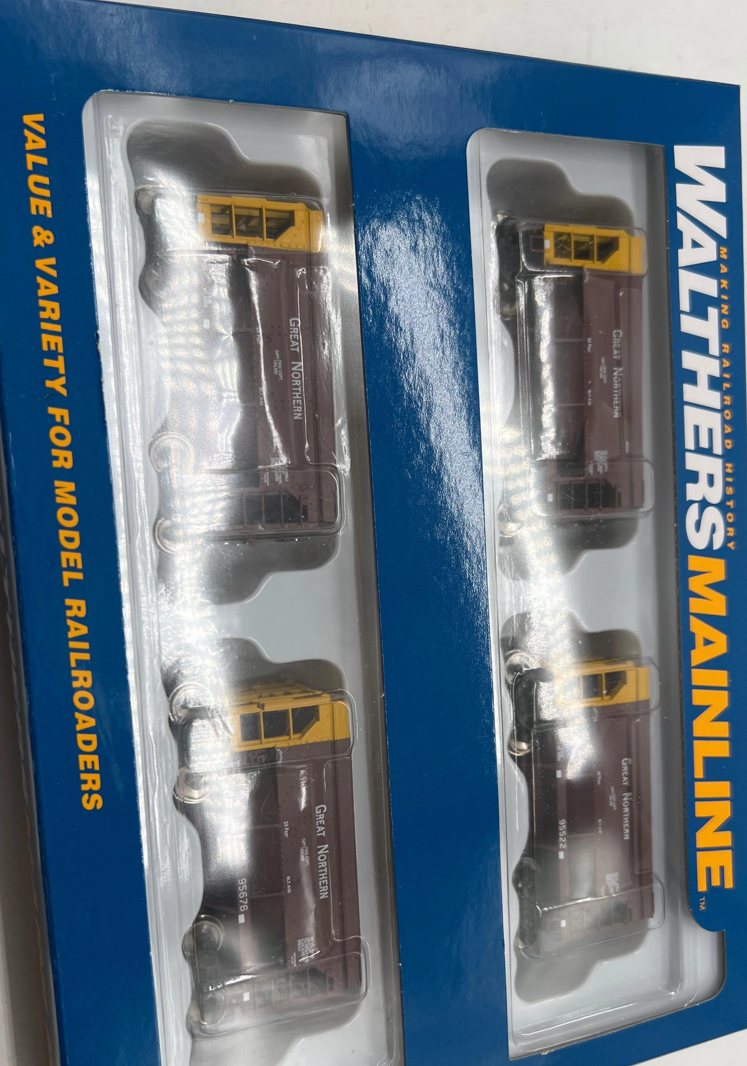 Walthers 910-58060 GREAT NORTHERN 24' Minnesota Taconite Ore Car 4-Pack Mainline #95510, #95522, #95567, #95676 HO Scale Like New - Image 3