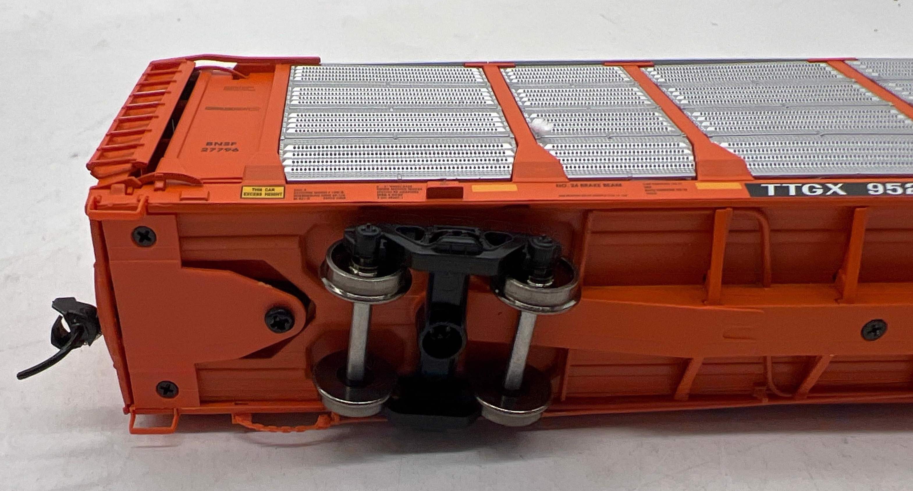 Walthers 920-101348 BNSF 89' Bi-Level Auto Carrier Proto Orange #27796 Auto Series HO Scale Like New - Image 4