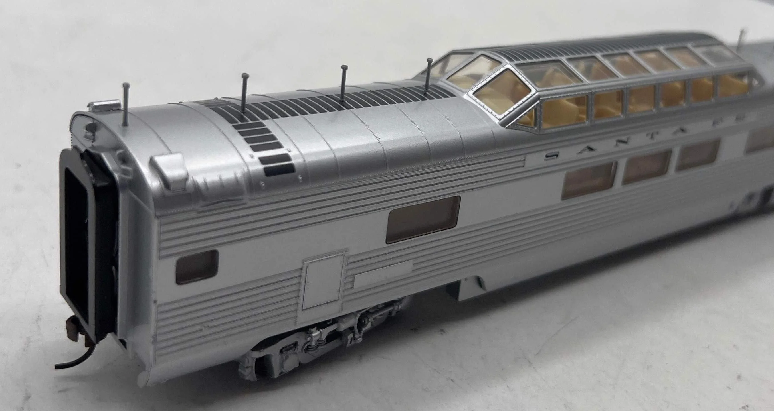 Walthers 932-9006 SANTA FE P-S Pleasure Dome Super Chief HO Scale Like New - Image 2