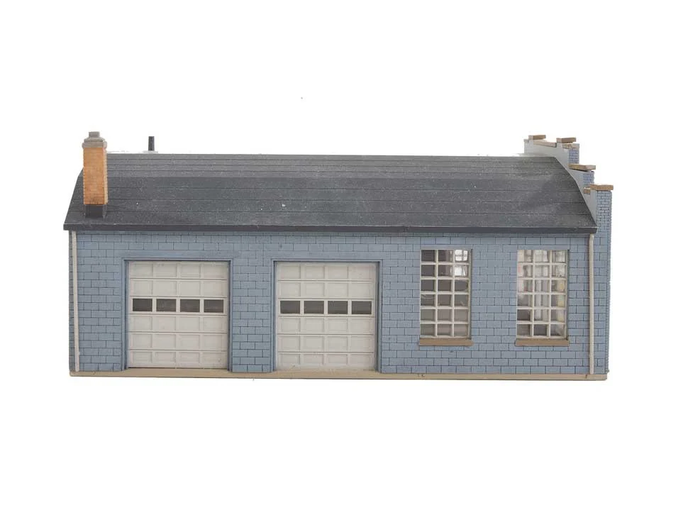 Walthers 933-3808 Cornerstone State Line Farm Supply -- Kit: 3-1/4 x 4-1/4 x 1-7/8"; Ramp: 1-3/16 x 4-7/8" - Image 2