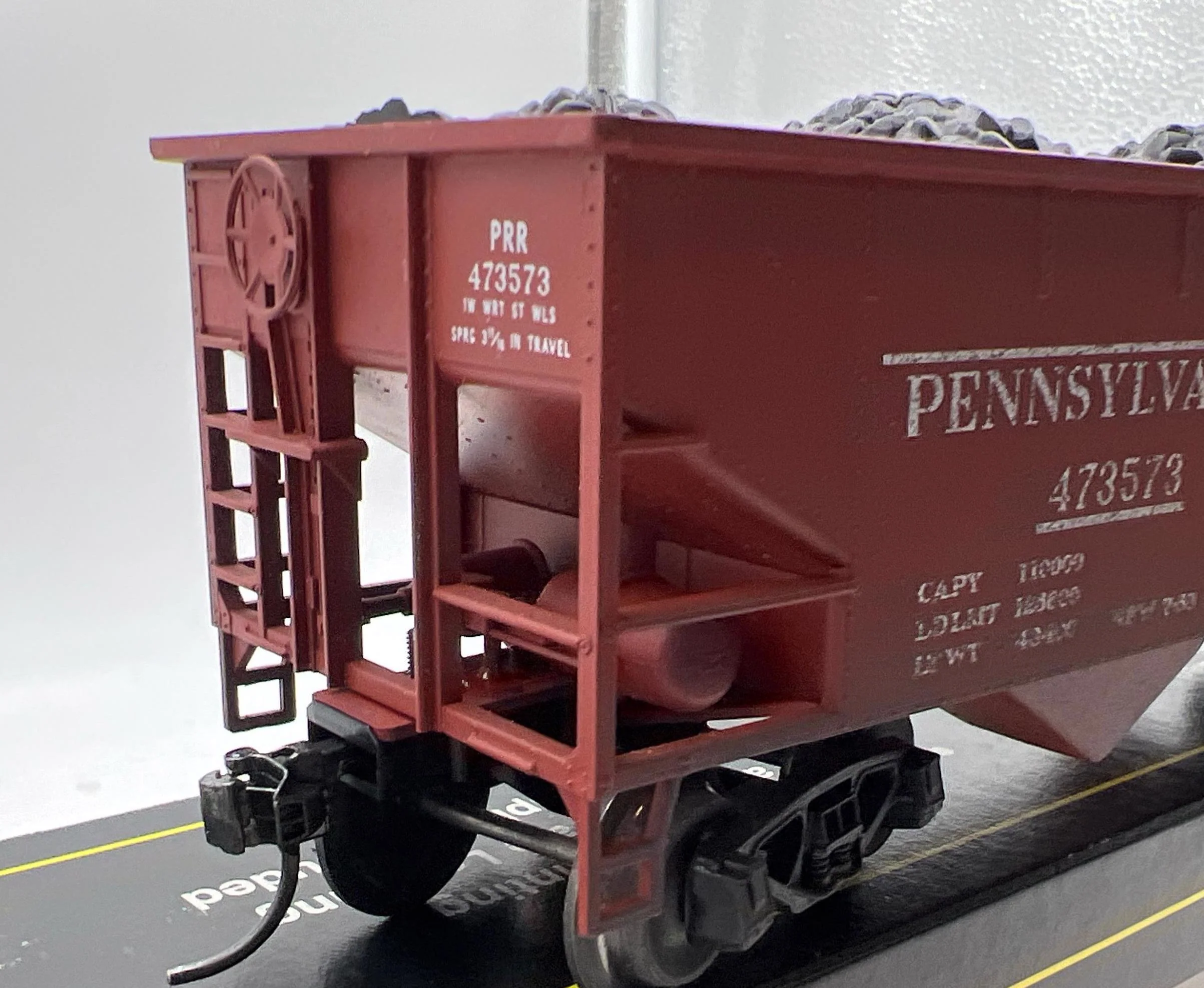 Weaver 473573  Ultra Line PRR 2 Bay Open Hopper #473573 Weathered with Kadee Scale Couplers O SCALE Like New - Image 2
