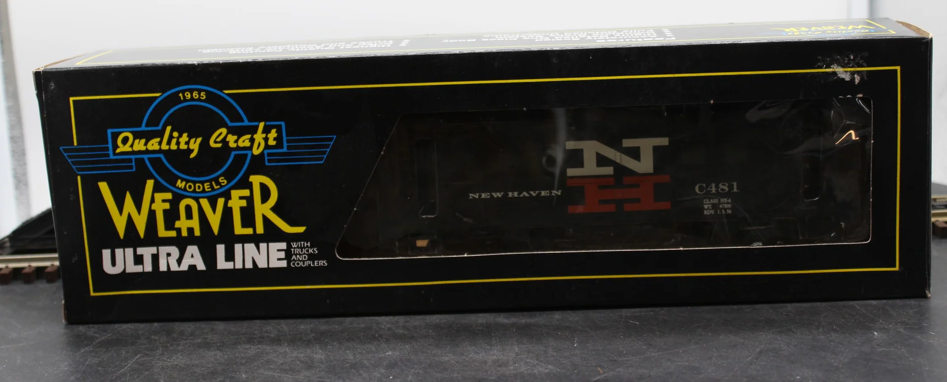 Weaver New Haven Caboose U2924 O SCALE Like New - Image 2