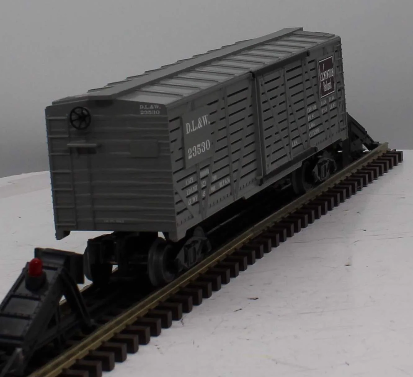 Williams 47406 ERIE LACKAWANNA 40' Stock Car Mainline #23530 O Scale Like New - Image 3