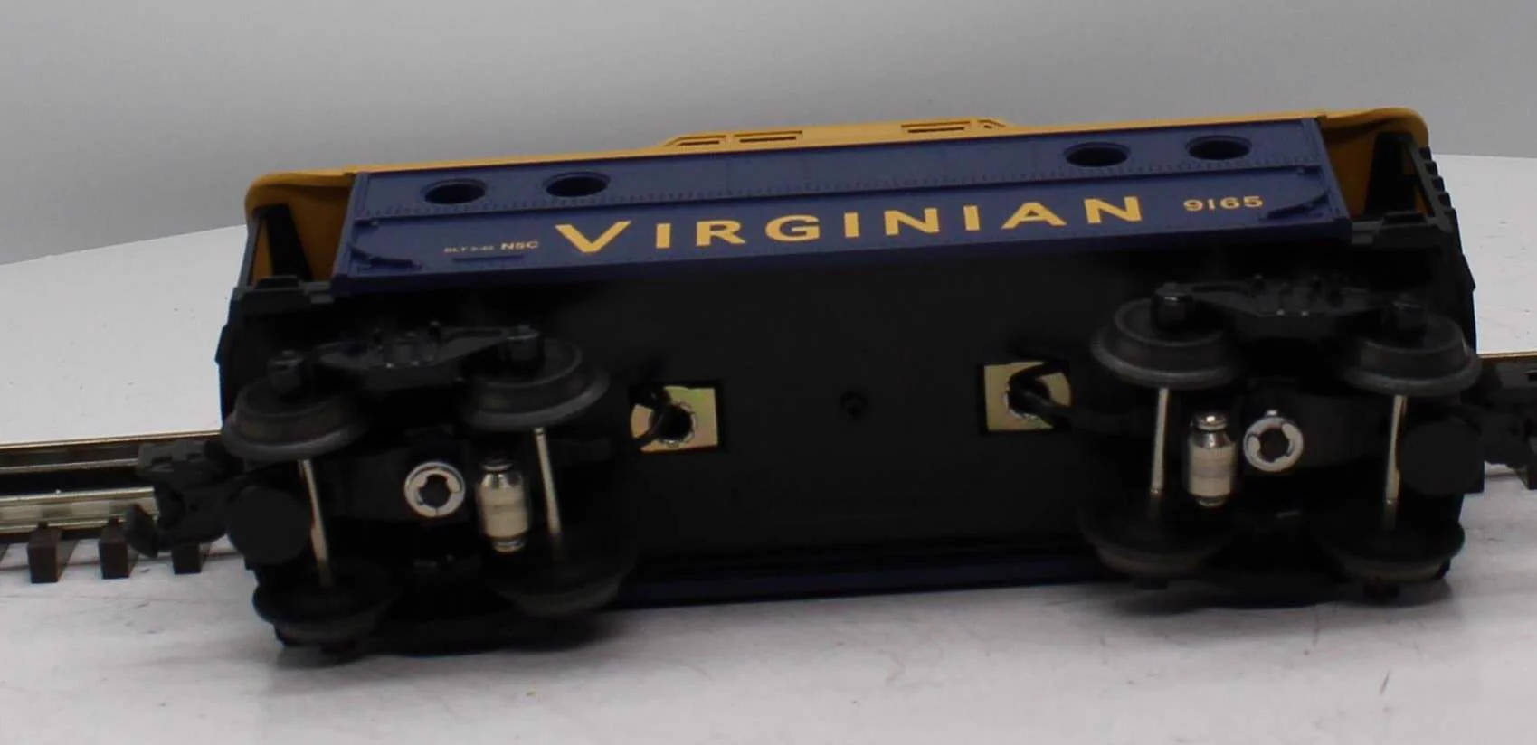 Williams CAB#126 N5C Caboose Virginian O SCALE Used - Image 7